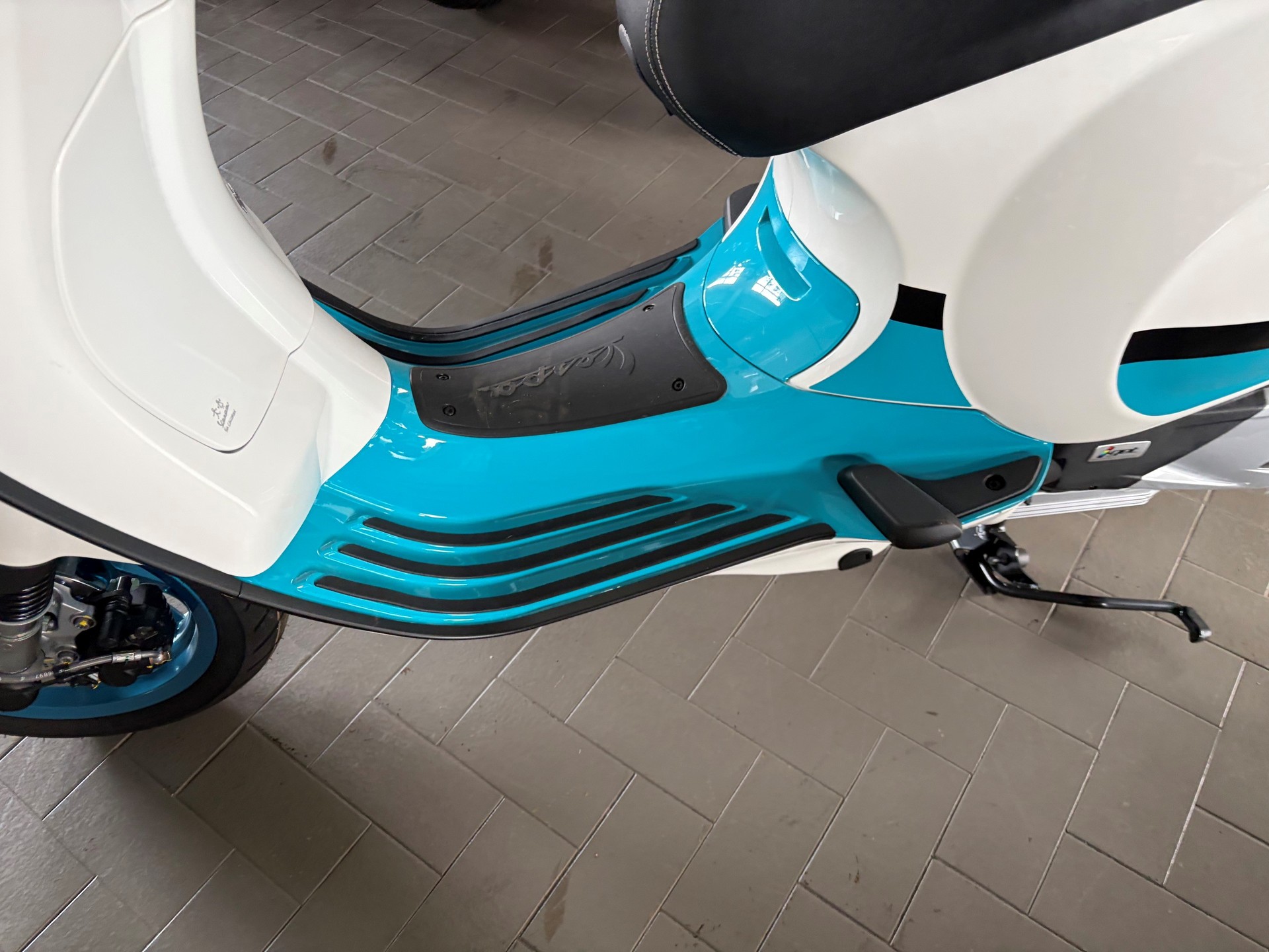 PIAGGIO Vespa 125 Primavera ABS Color Vibe-image-4