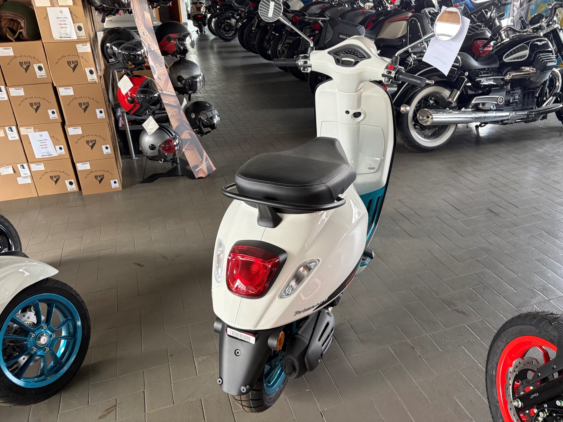 PIAGGIO Vespa 125 Primavera ABS Color Vibe-image-8