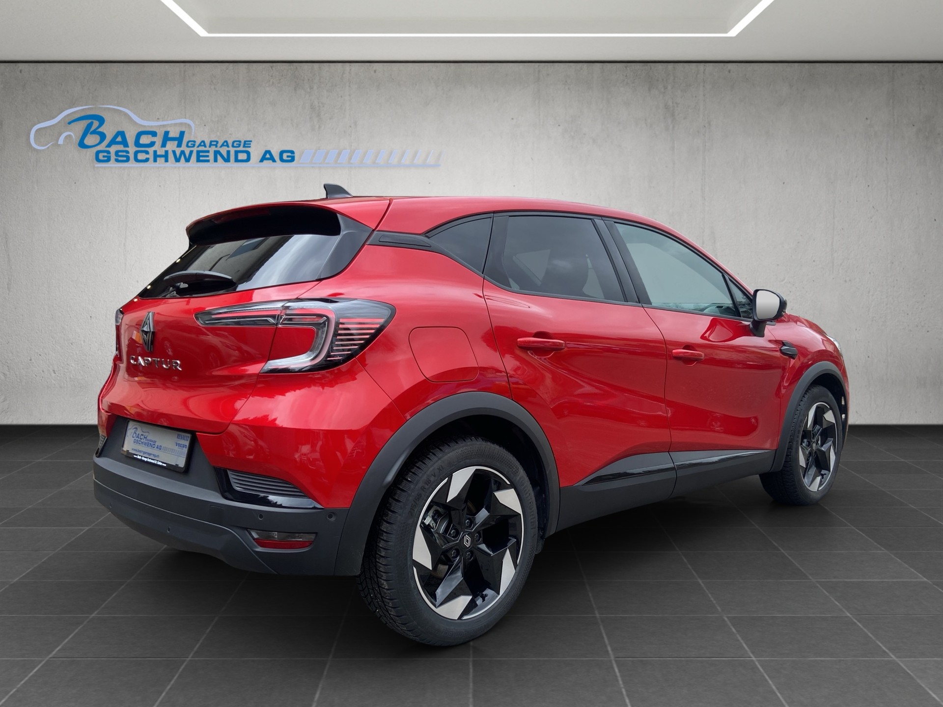 RENAULT Captur 1.3 TCe Techno-showroom-element-3