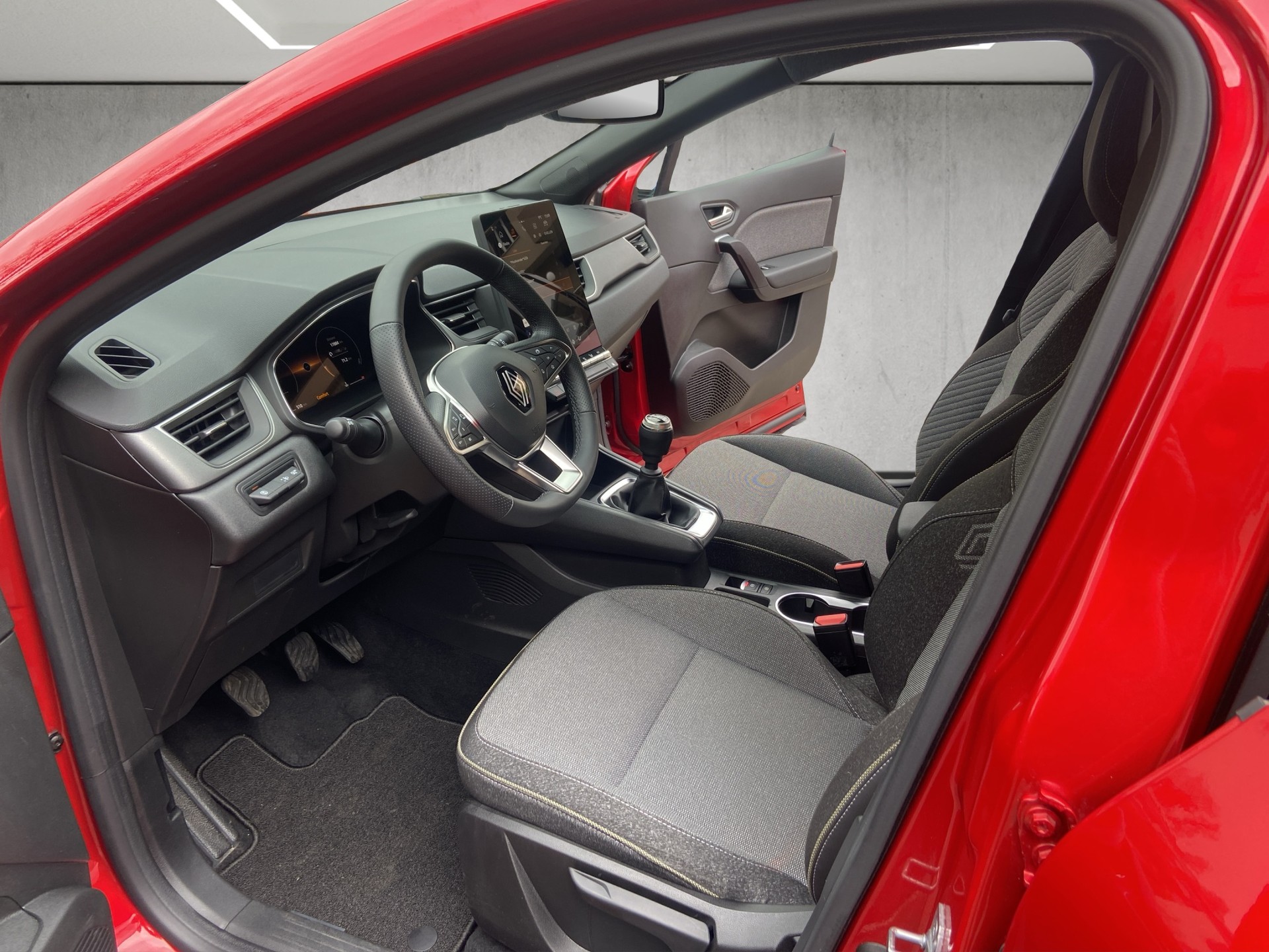 RENAULT Captur 1.3 TCe Techno-image-7
