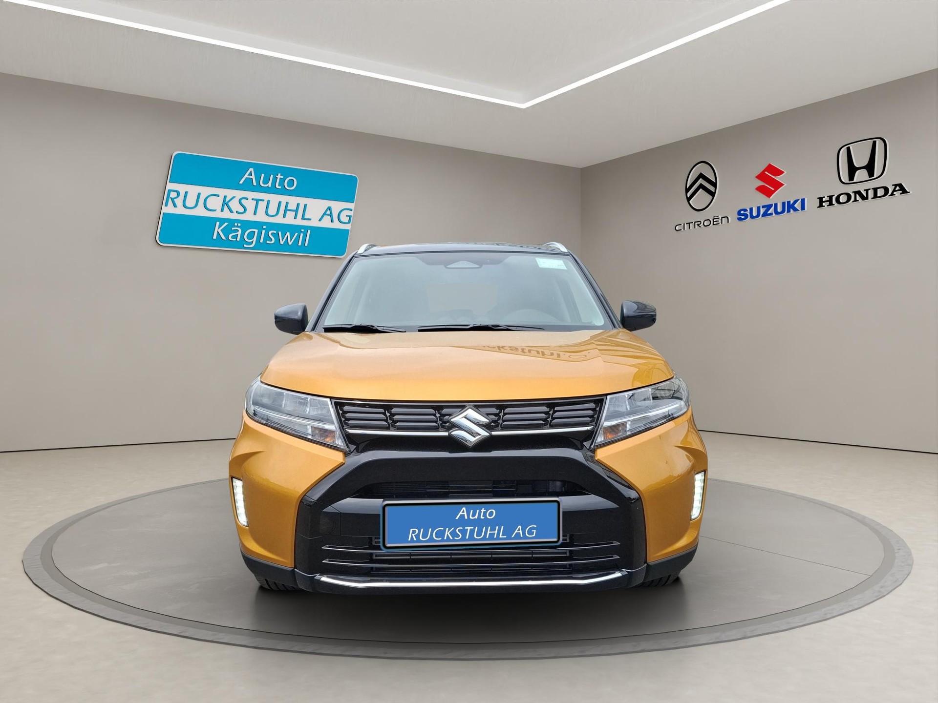 SUZUKI Vitara 1.4 T Sakura Hybrid 4x4-image-2