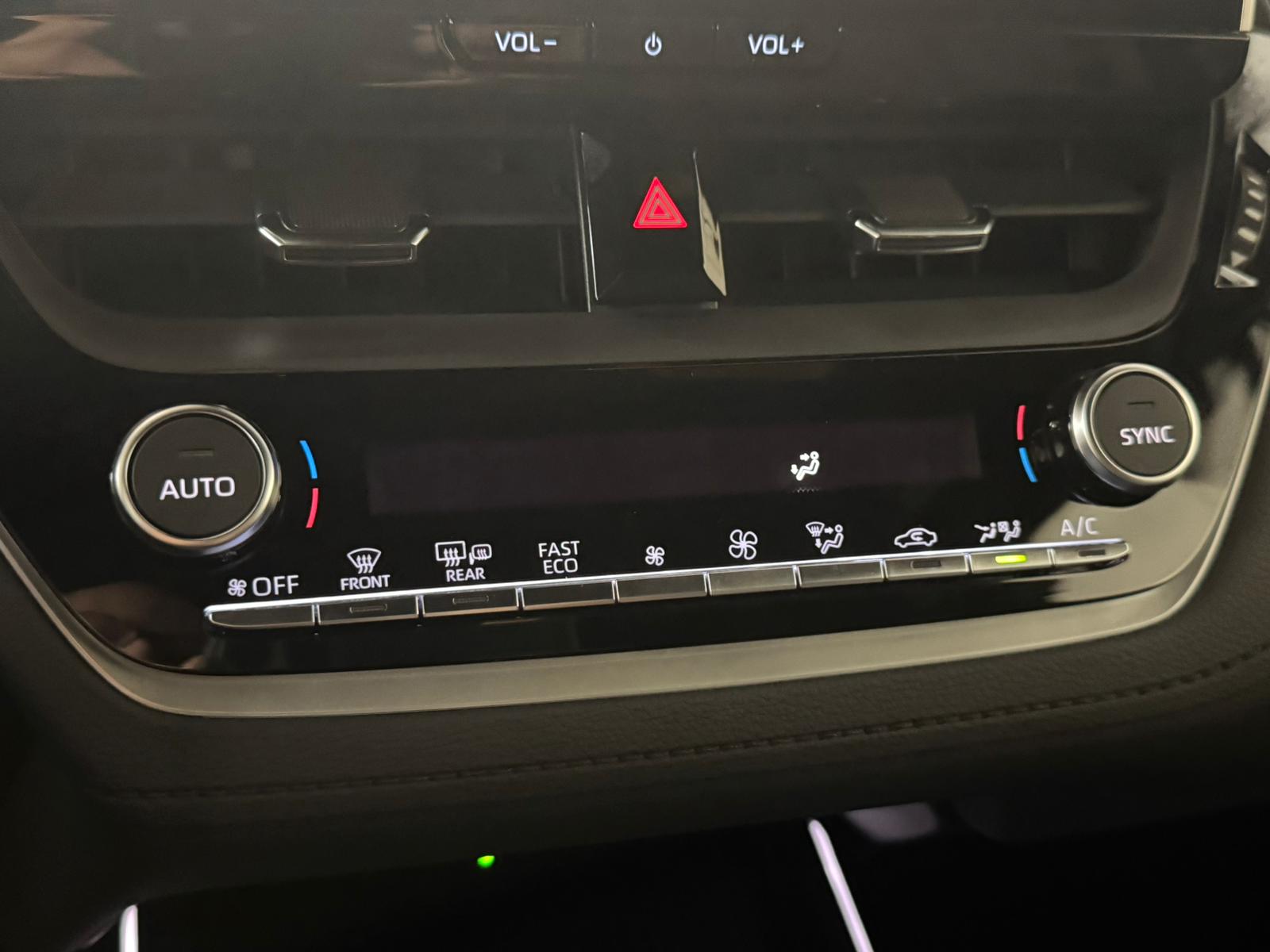 TOYOTA Corolla Cross 2.0 4WD Premium e-CVT NEW MODEL 2026-image-22