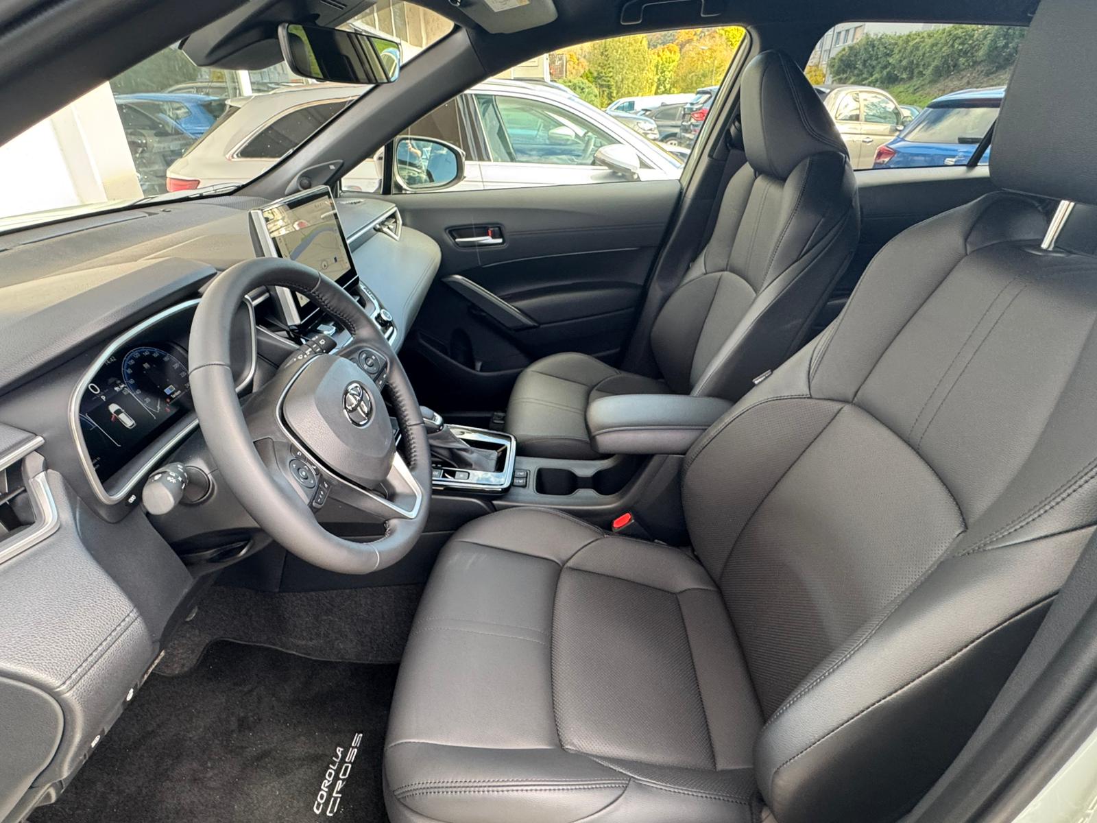 TOYOTA Corolla Cross 2.0 4WD Premium e-CVT NEW MODEL 2026-image-10