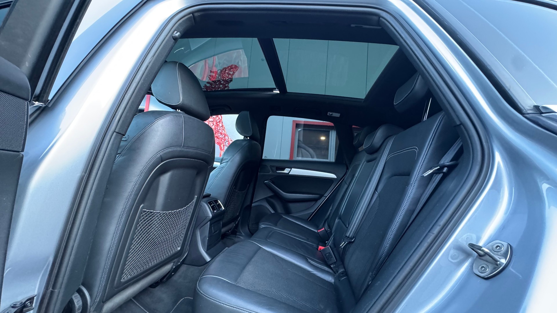 AUDI Q5 2.0 TDI quattro S-tronic-image-18