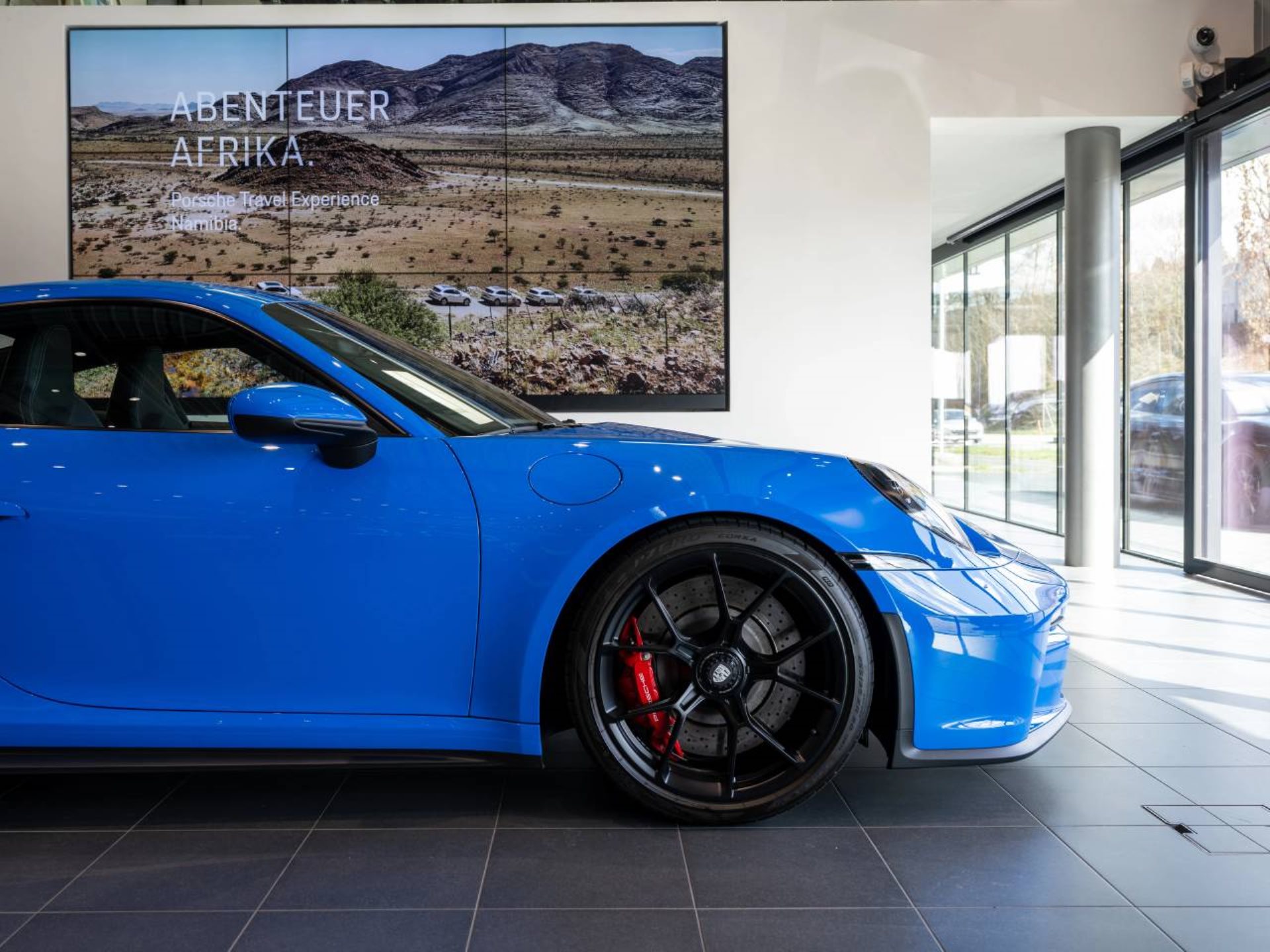 PORSCHE 911 GT3 mit Touring-Paket-image-11