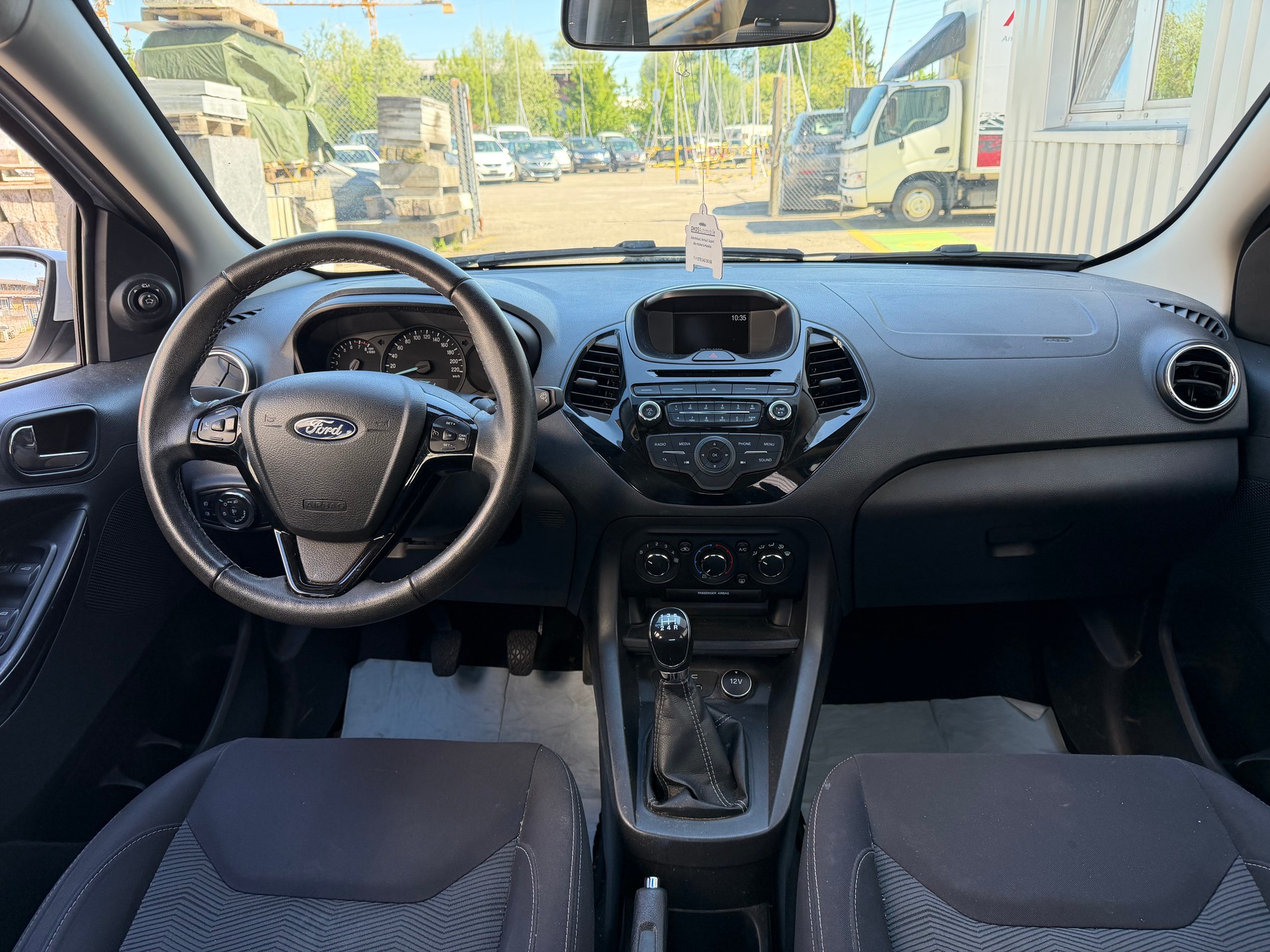 FORD KA+ 1.2 Ti-VCT Cool&Sound-image-9