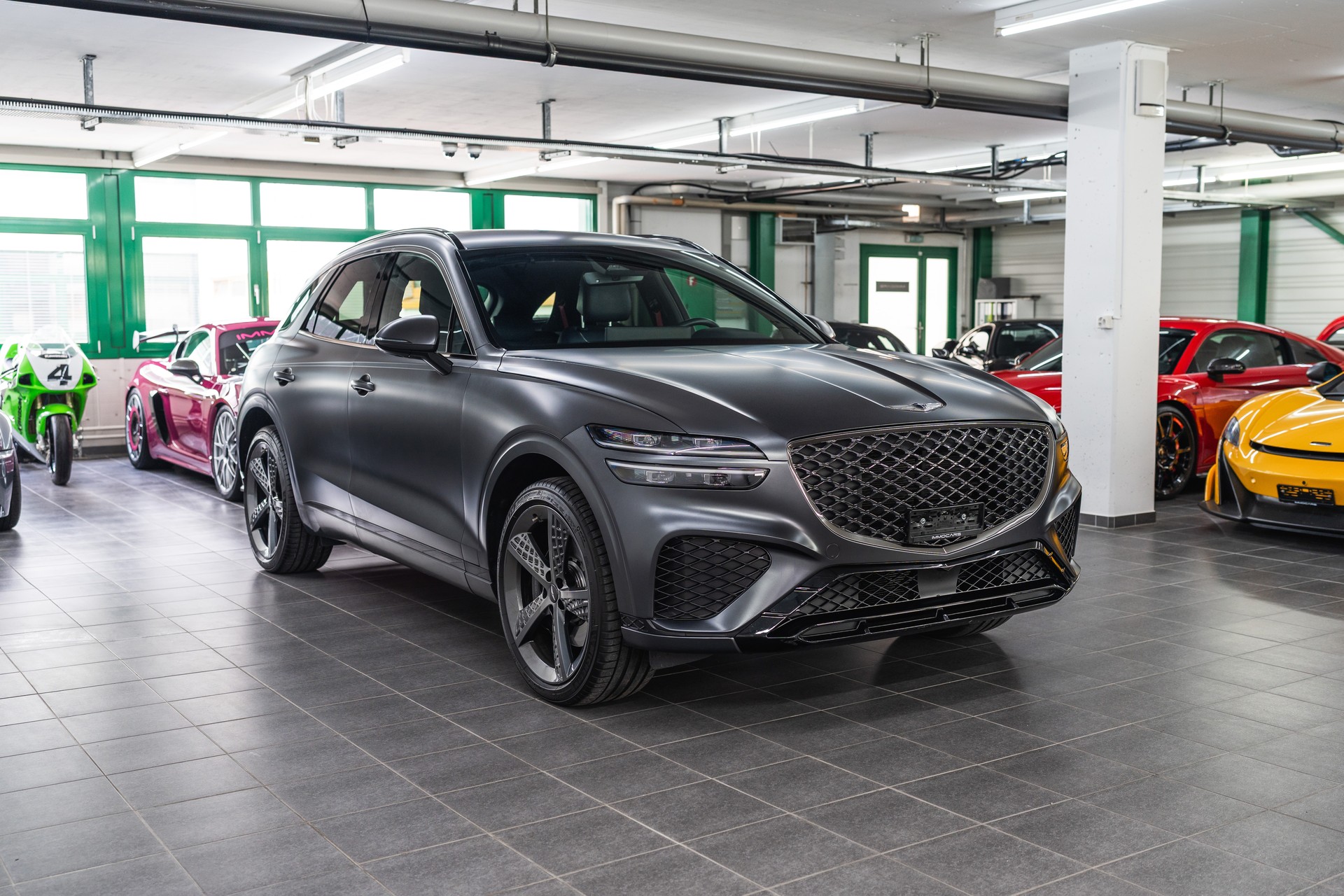 GENESIS GV70 2.5 TGDI Sport AT8 AWD-showroom-element-2