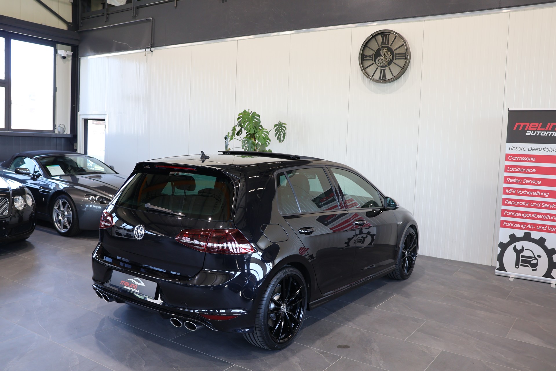 VW Golf 2.0 TSI R 4Motion DSG-image-9