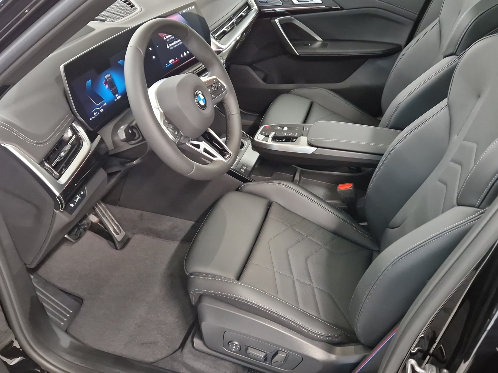 BMW X1 xDrive 23i 48V M Sport-image-6