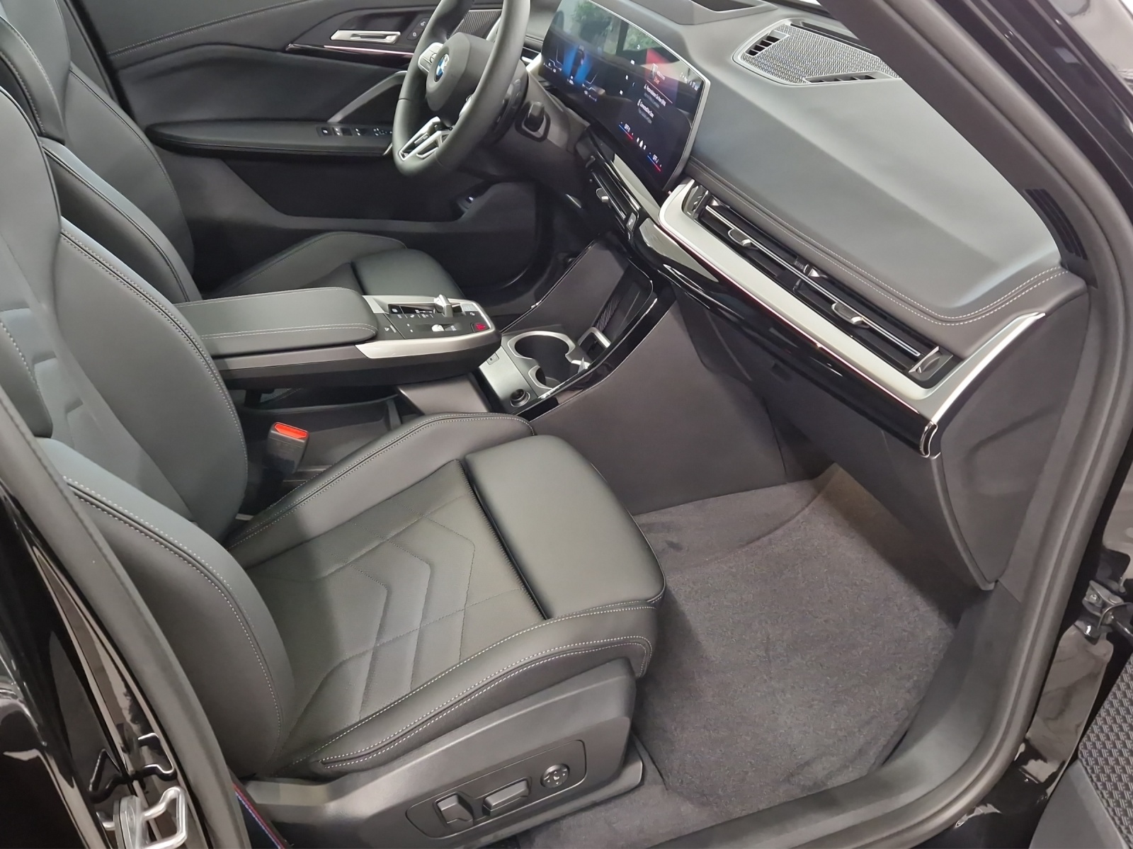 BMW X1 xDrive 23i 48V M Sport-image-4