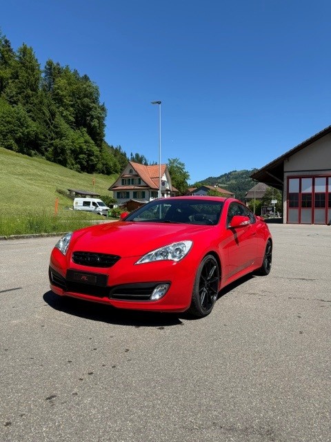 HYUNDAI Genesis 2.0 Turbo-showroom-element-1