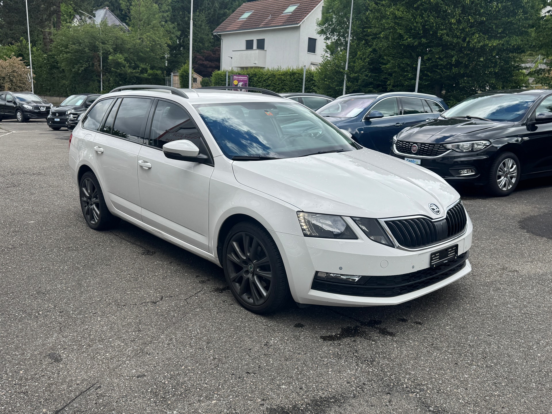 SKODA Octavia Combi 2.0 TDI Style 4x4-image-4