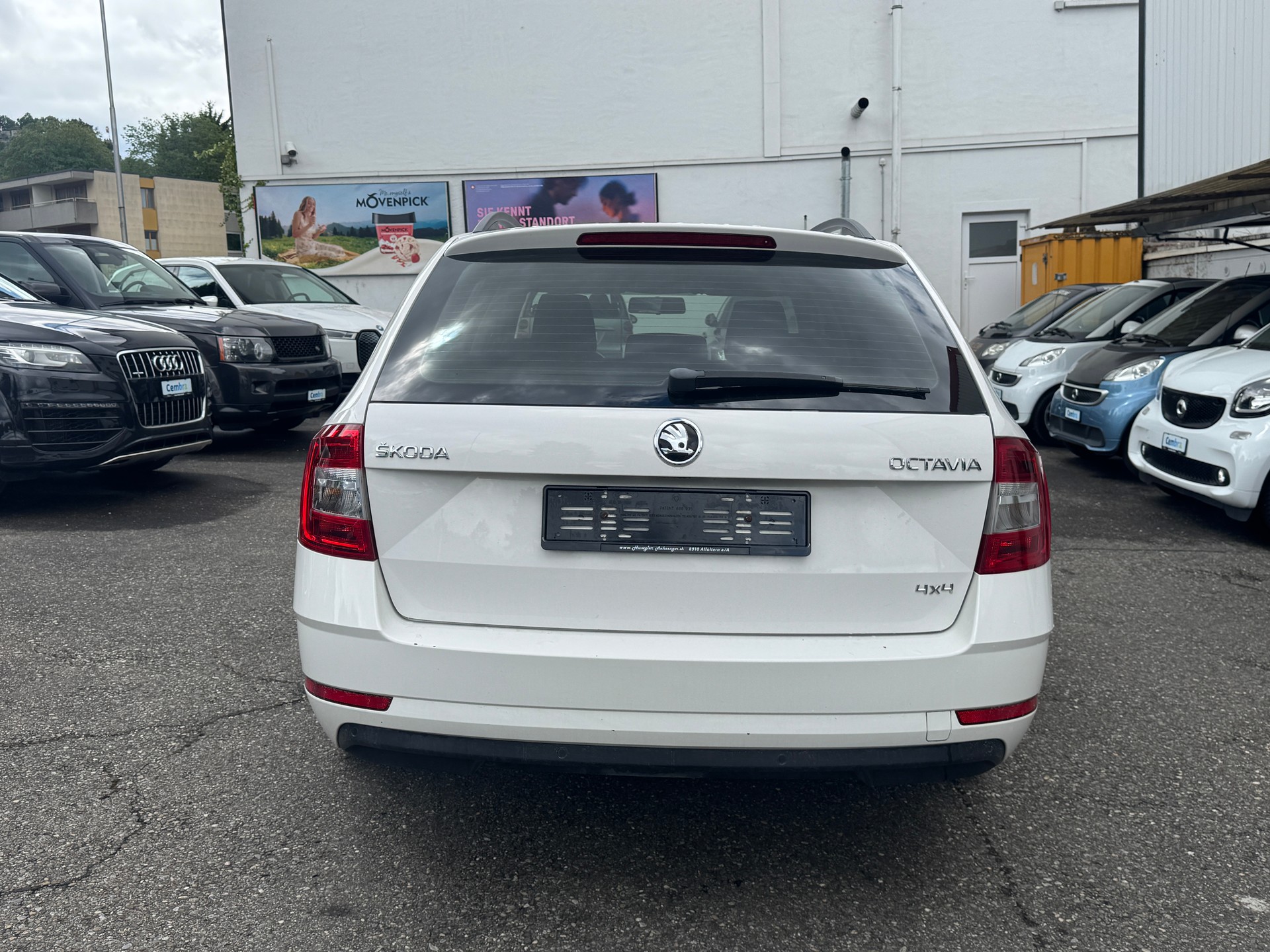 SKODA Octavia Combi 2.0 TDI Style 4x4-image-2
