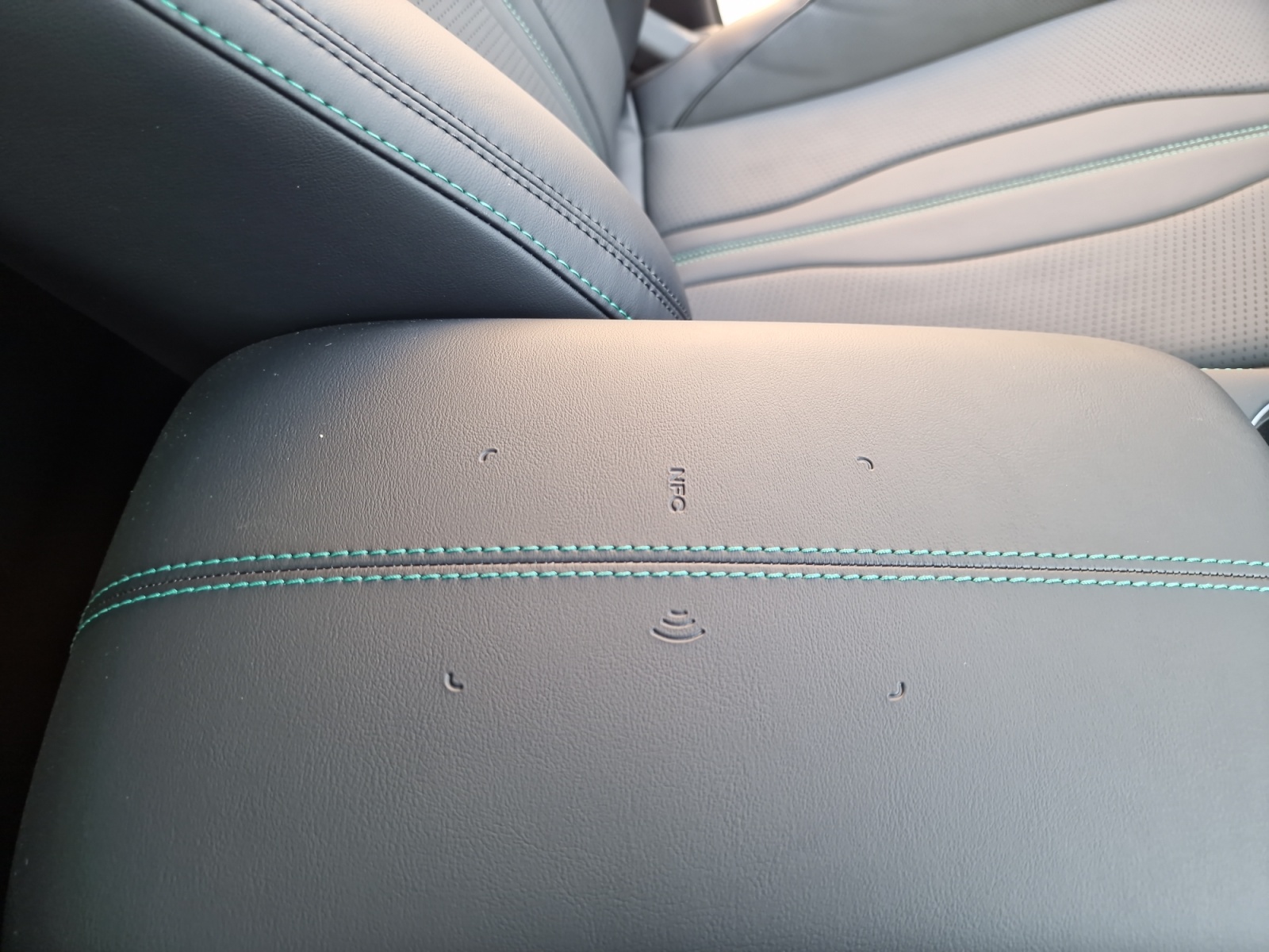 BYD Seal U DM-i Design AWD Panorama 324 PS-image-26