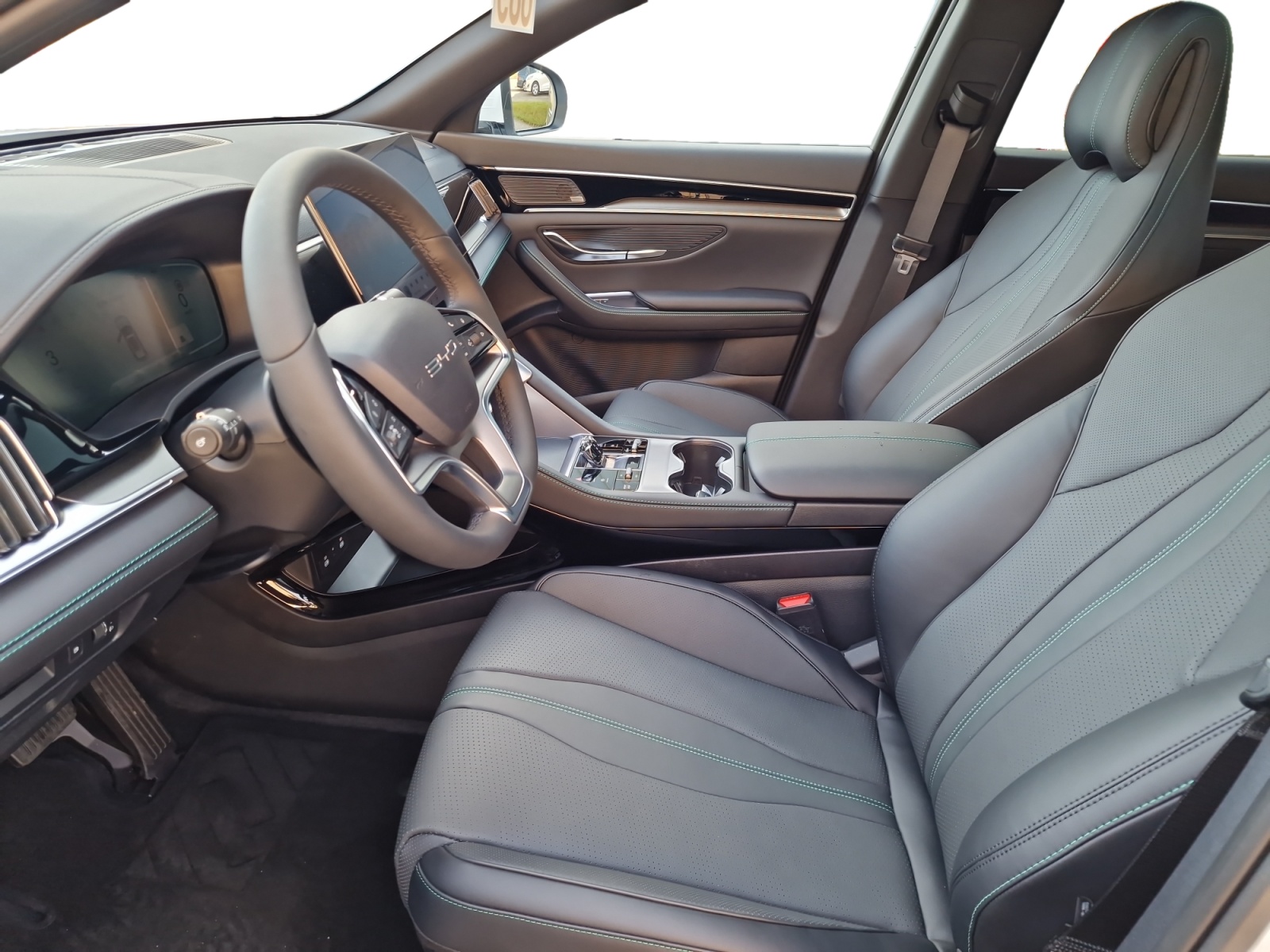 BYD Seal U DM-i Design AWD Panorama 324 PS-image-12