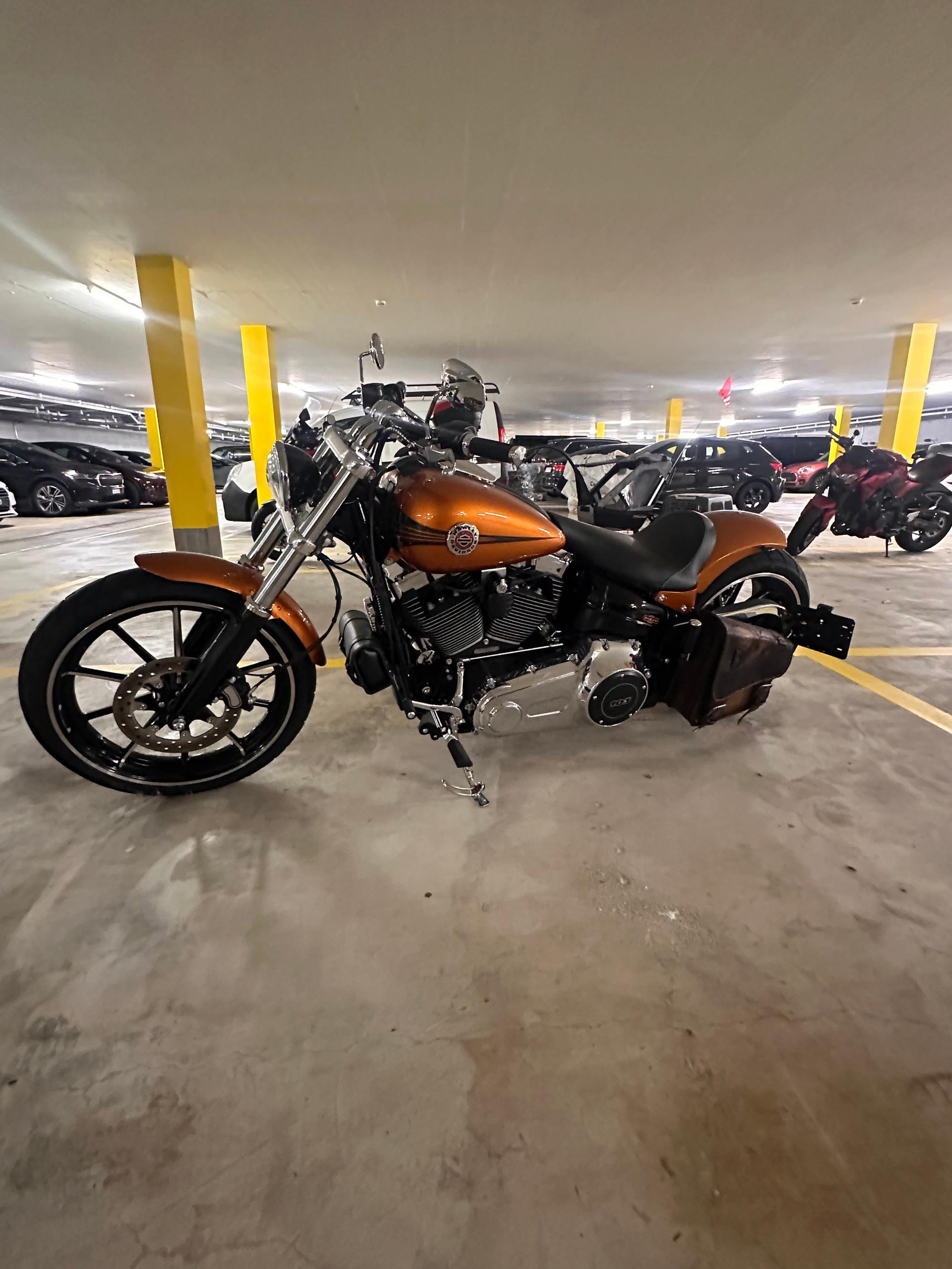 HARLEY-DAVIDSON FXSB Breakout 103 ABS-image-1