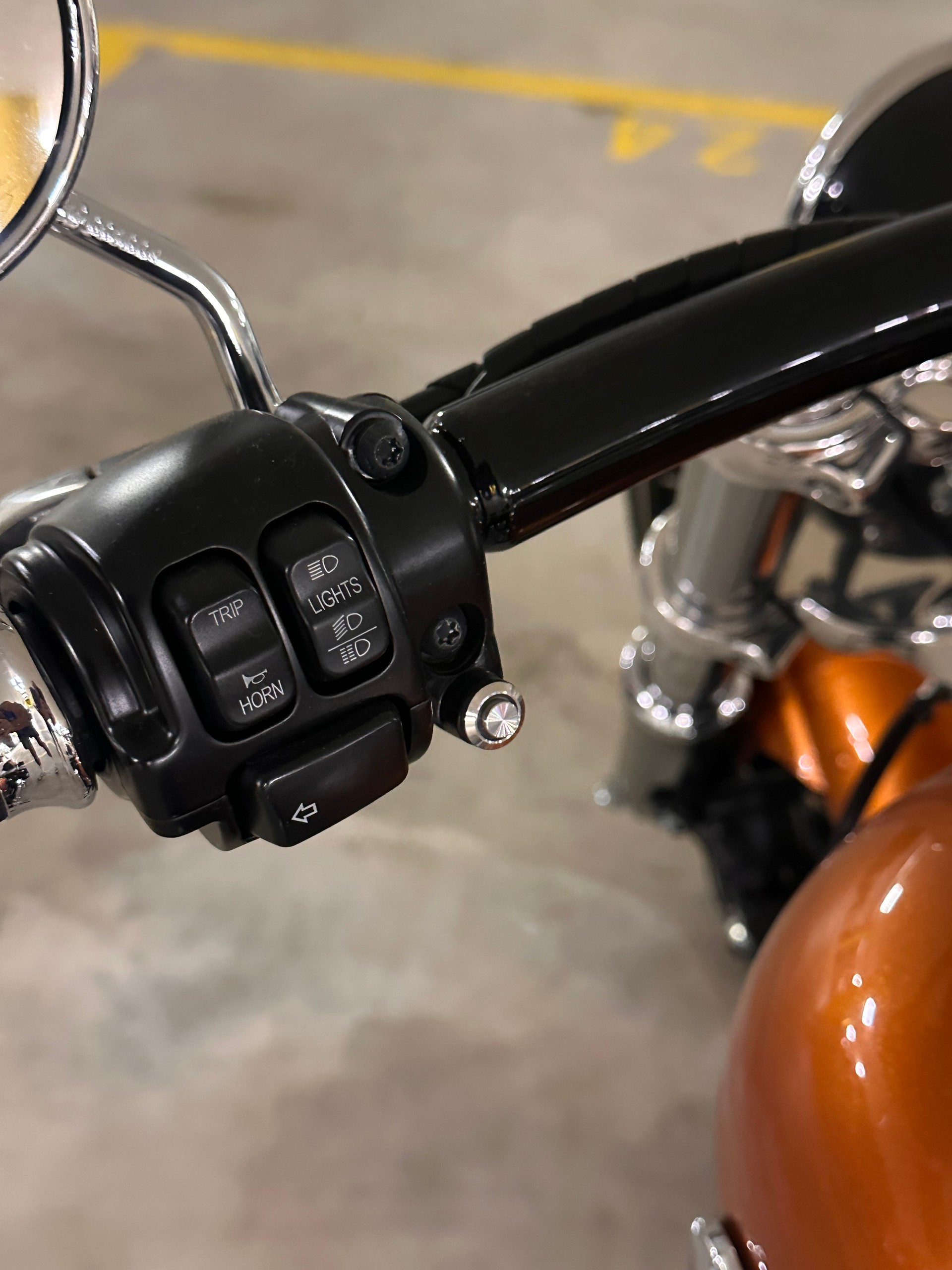 HARLEY-DAVIDSON FXSB Breakout 103 ABS-image-2