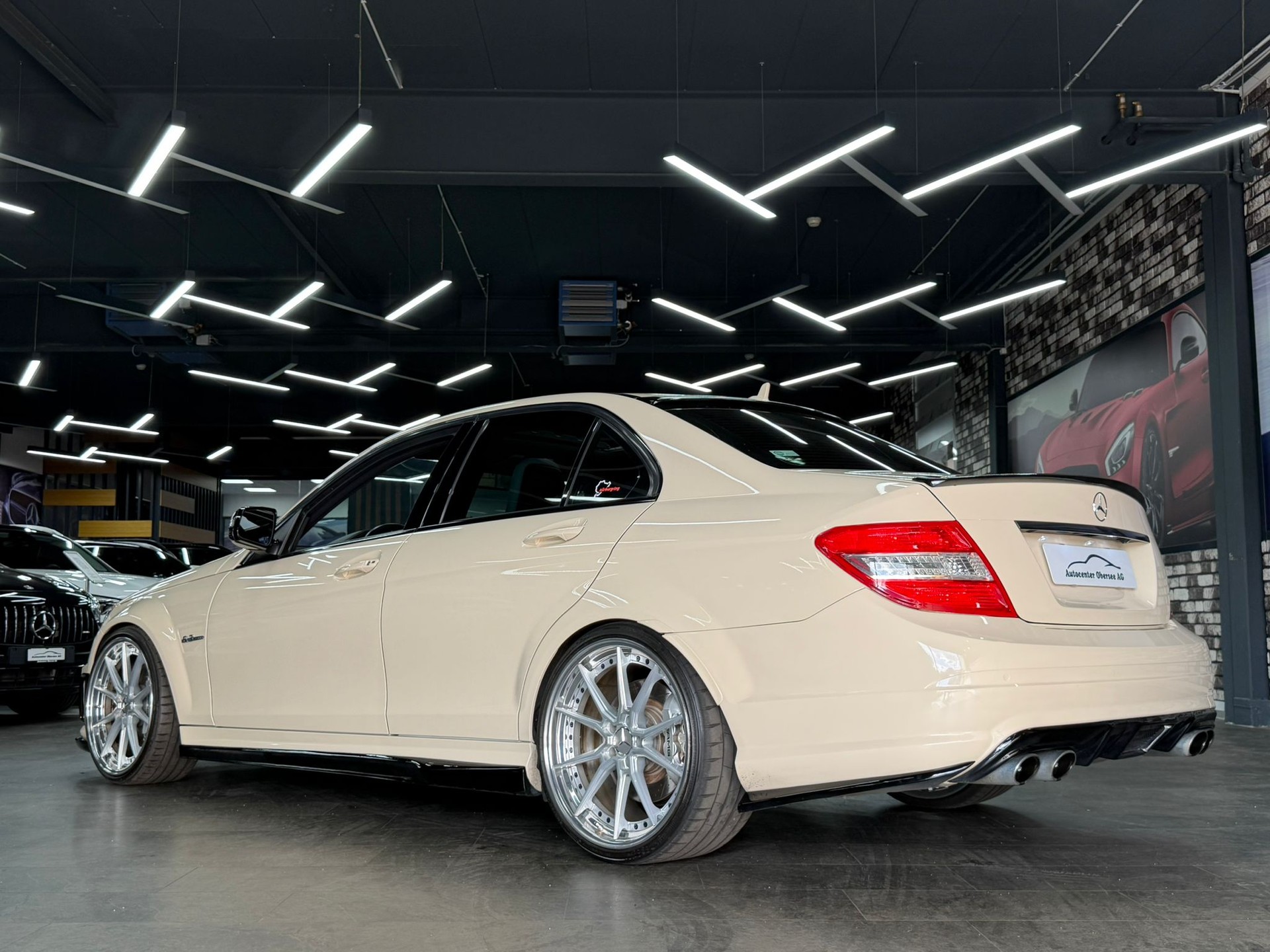 MERCEDES-BENZ C 63 AMG Avantgarde 7G-Tronic-showroom-element-3