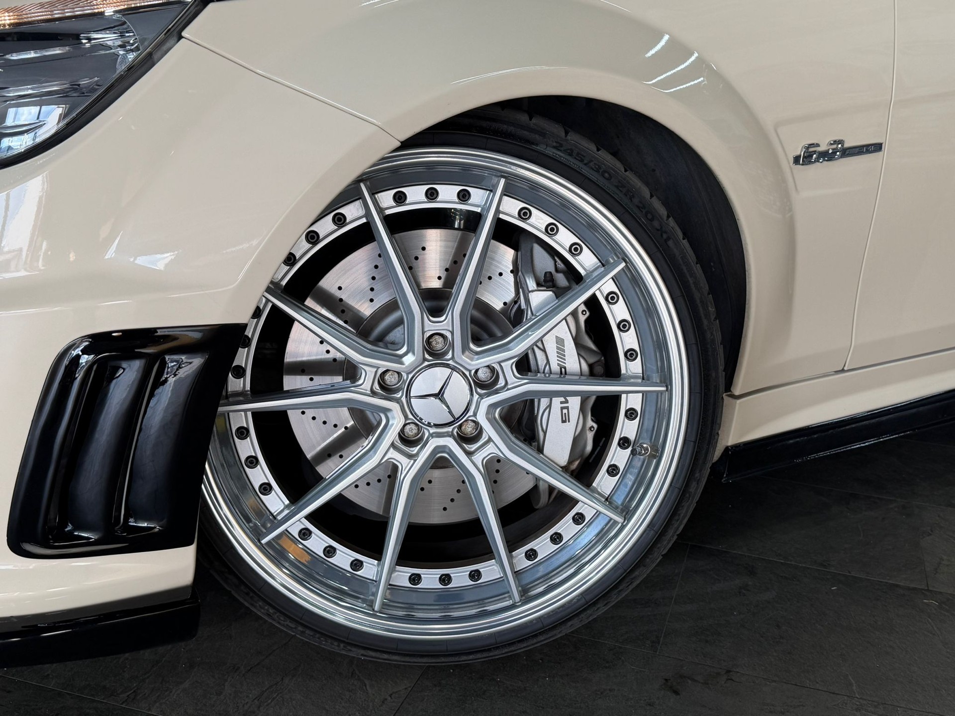 MERCEDES-BENZ C 63 AMG Avantgarde 7G-Tronic-image-5
