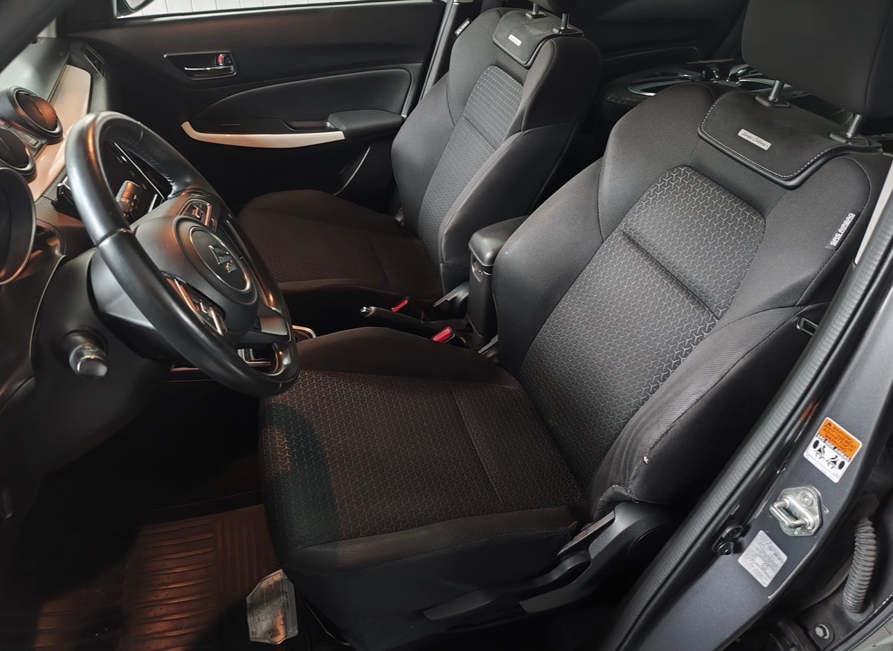 SUZUKI Swift 1.2i 16V SHVS Sergio Cellano Top Hybrid 4x4-image-6