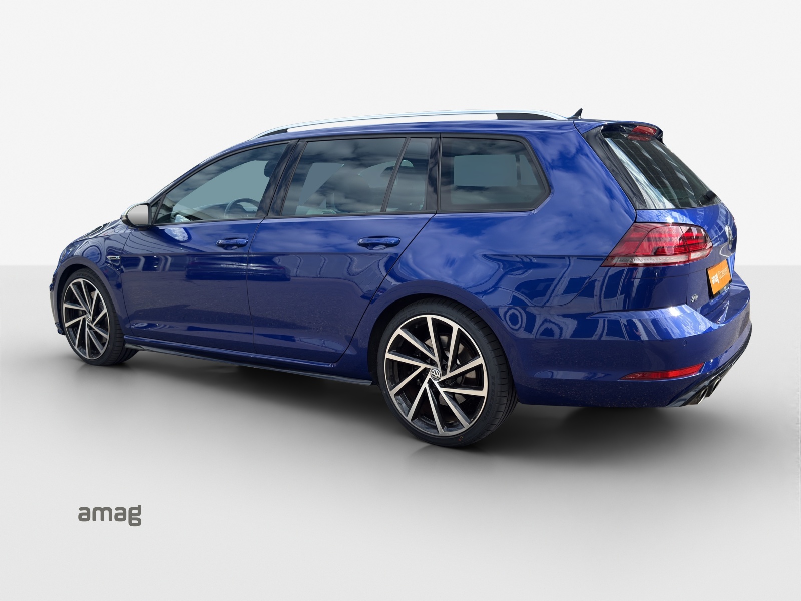 VW Golf Variant 2.0 TSI R 4Motion DSG-showroom-element-2