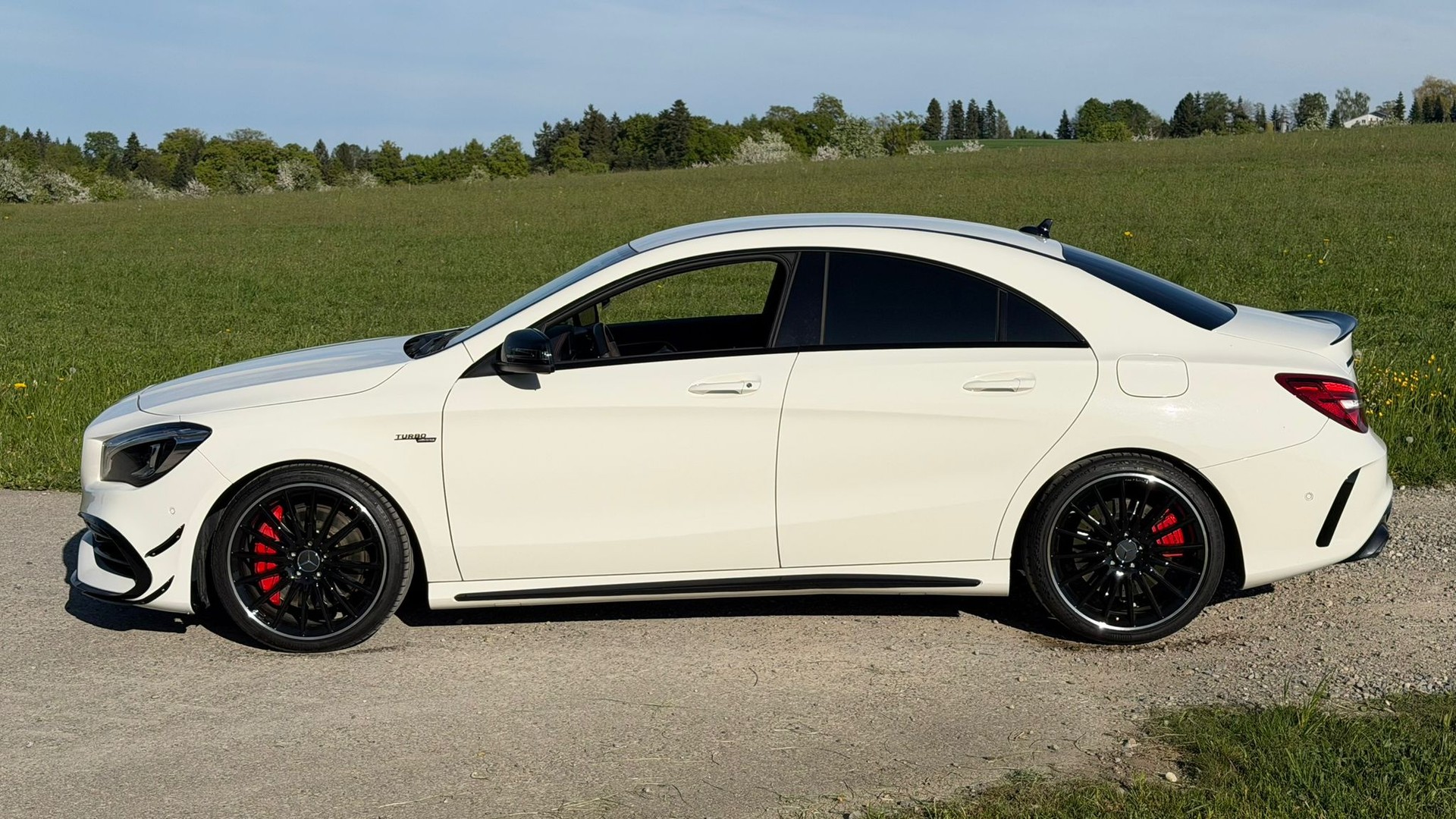 MERCEDES-BENZ CLA 45 AMG 4Matic Speedshift-image-1