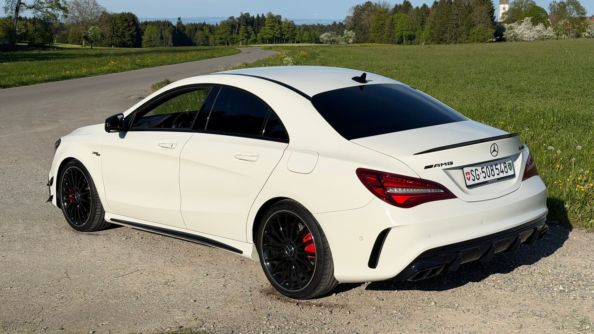 MERCEDES-BENZ CLA 45 AMG 4Matic Speedshift-image-2