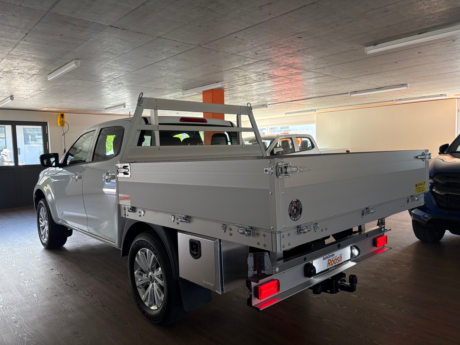 ISUZU D-MAX 1.9 CrewCab N60BB+ 4x4-image-3