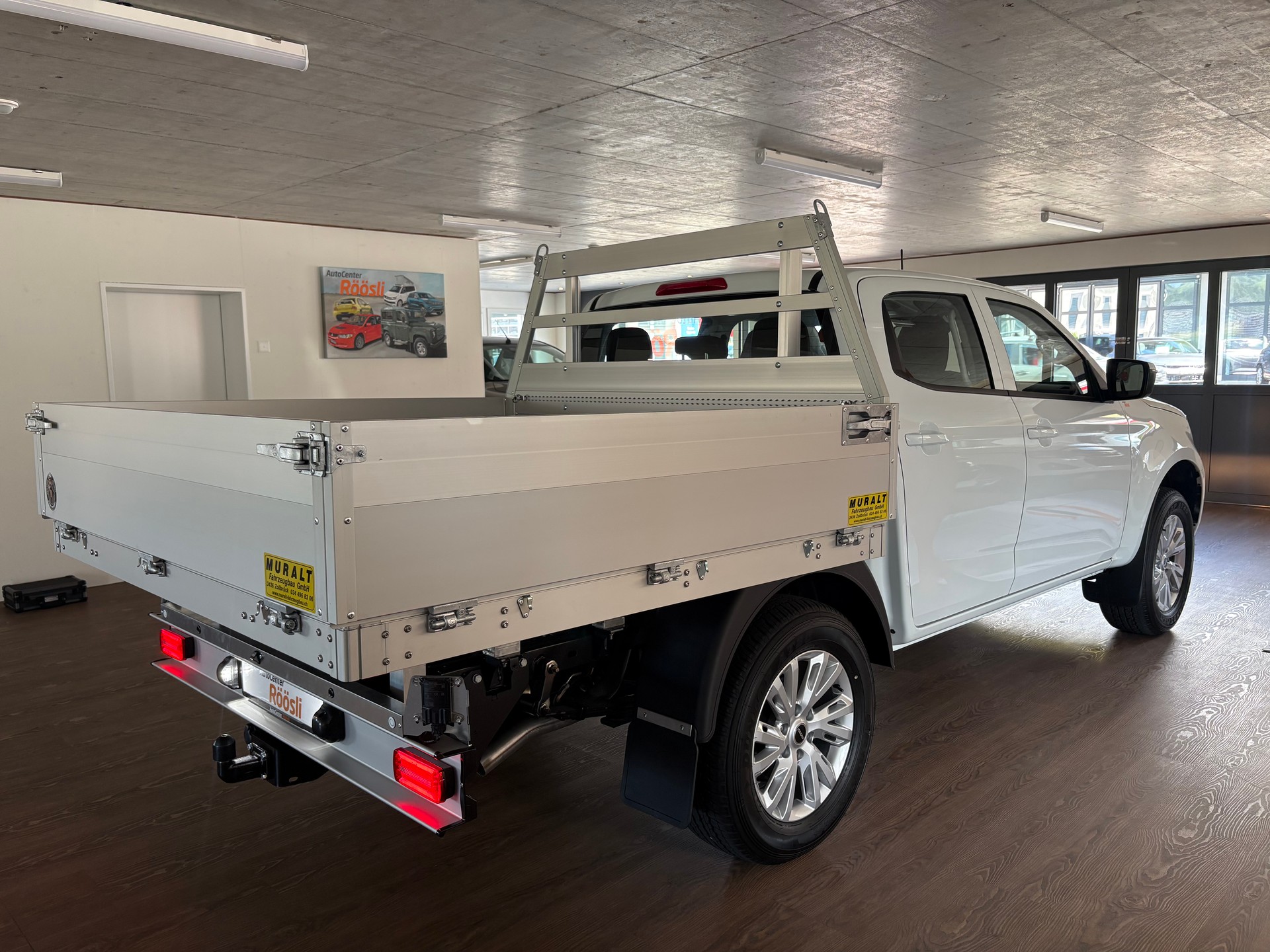 ISUZU D-MAX 1.9 CrewCab N60BB+ 4x4-image-2