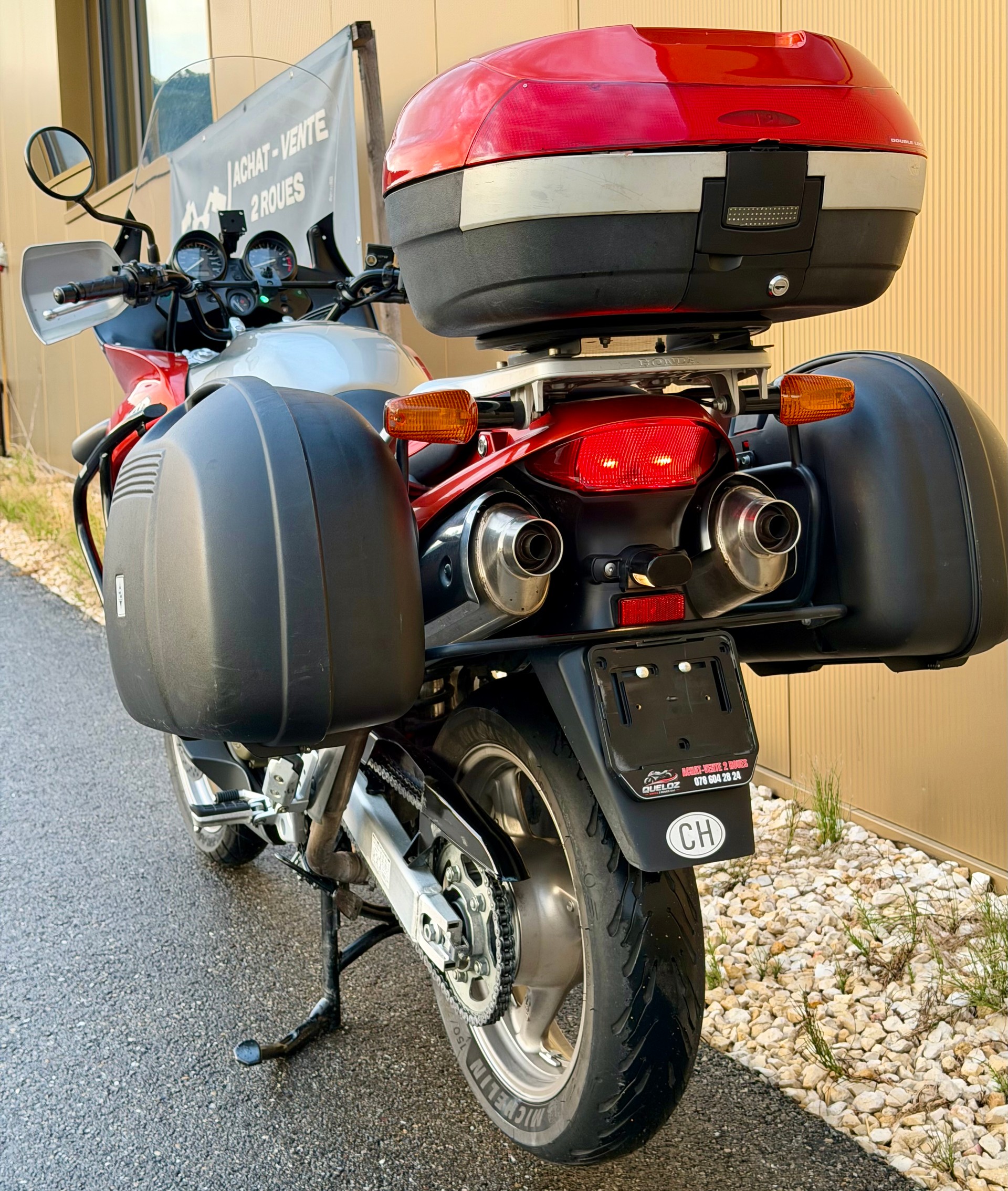 HONDA XL 1000 V Varadero-image-12
