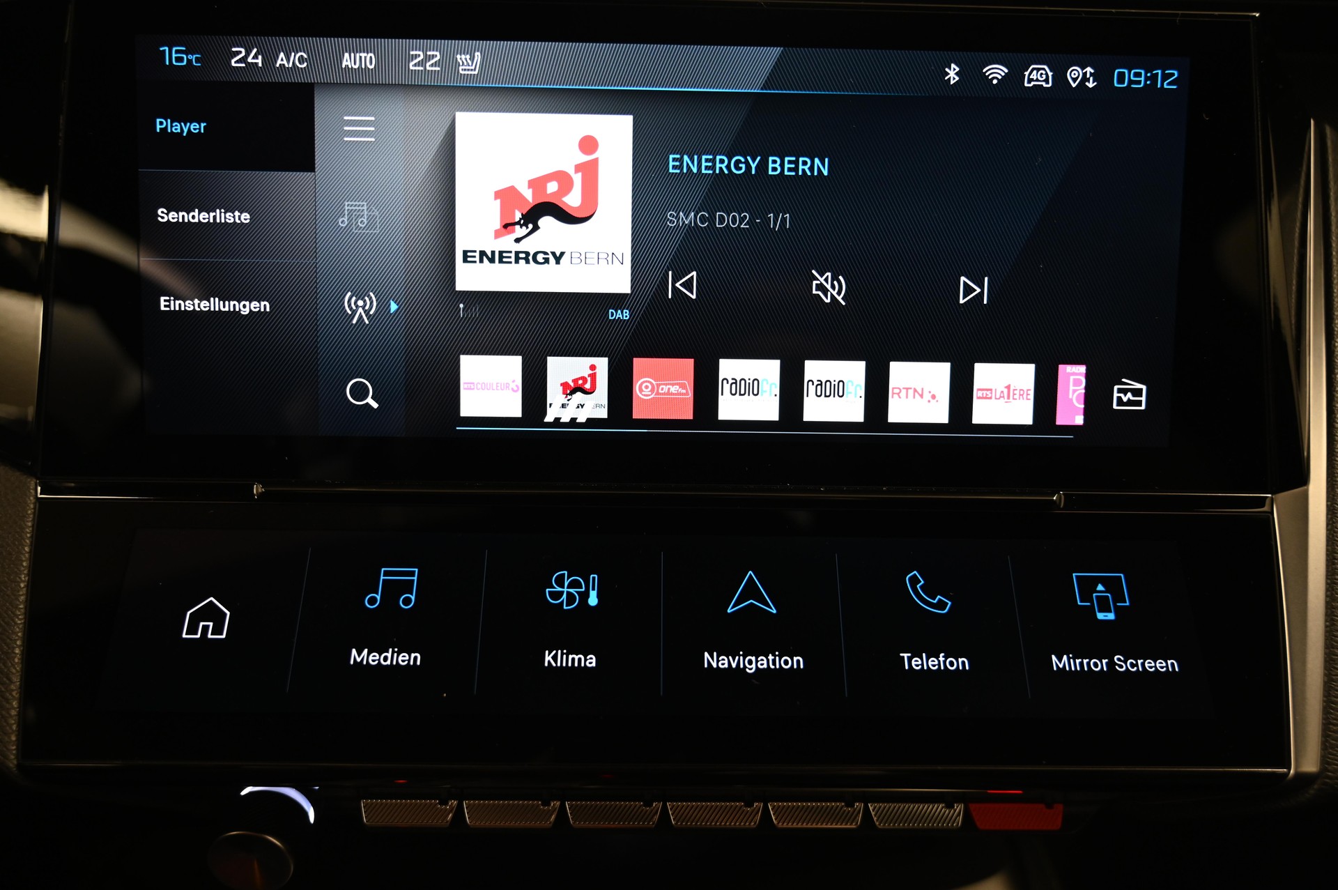 PEUGEOT 308 1.6 PHEV 180 GT-image-9