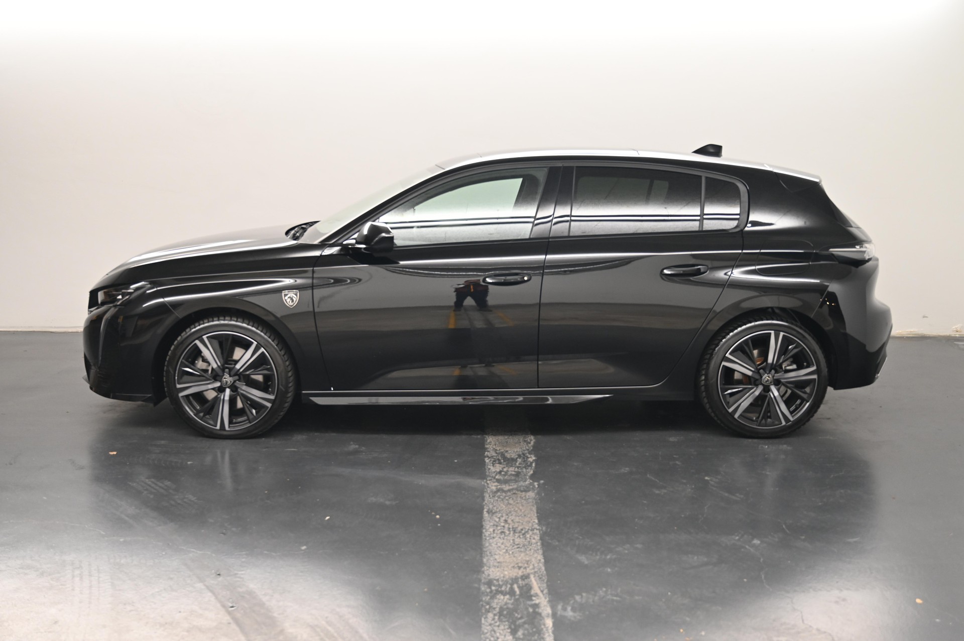 PEUGEOT 308 1.6 PHEV 180 GT-showroom-element-3