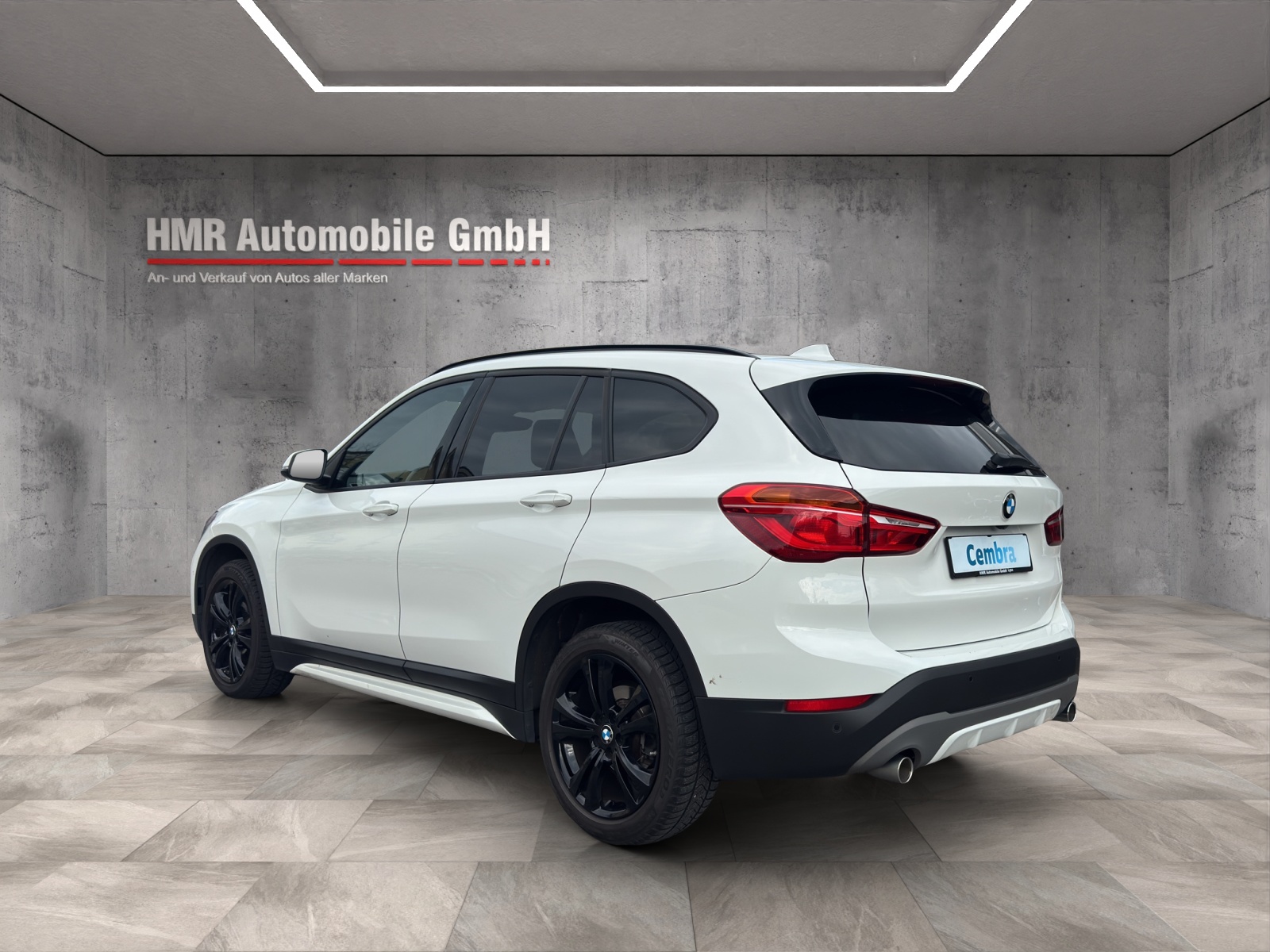 BMW X1 xDrive 18d Sport Line Steptronic-showroom-element-1