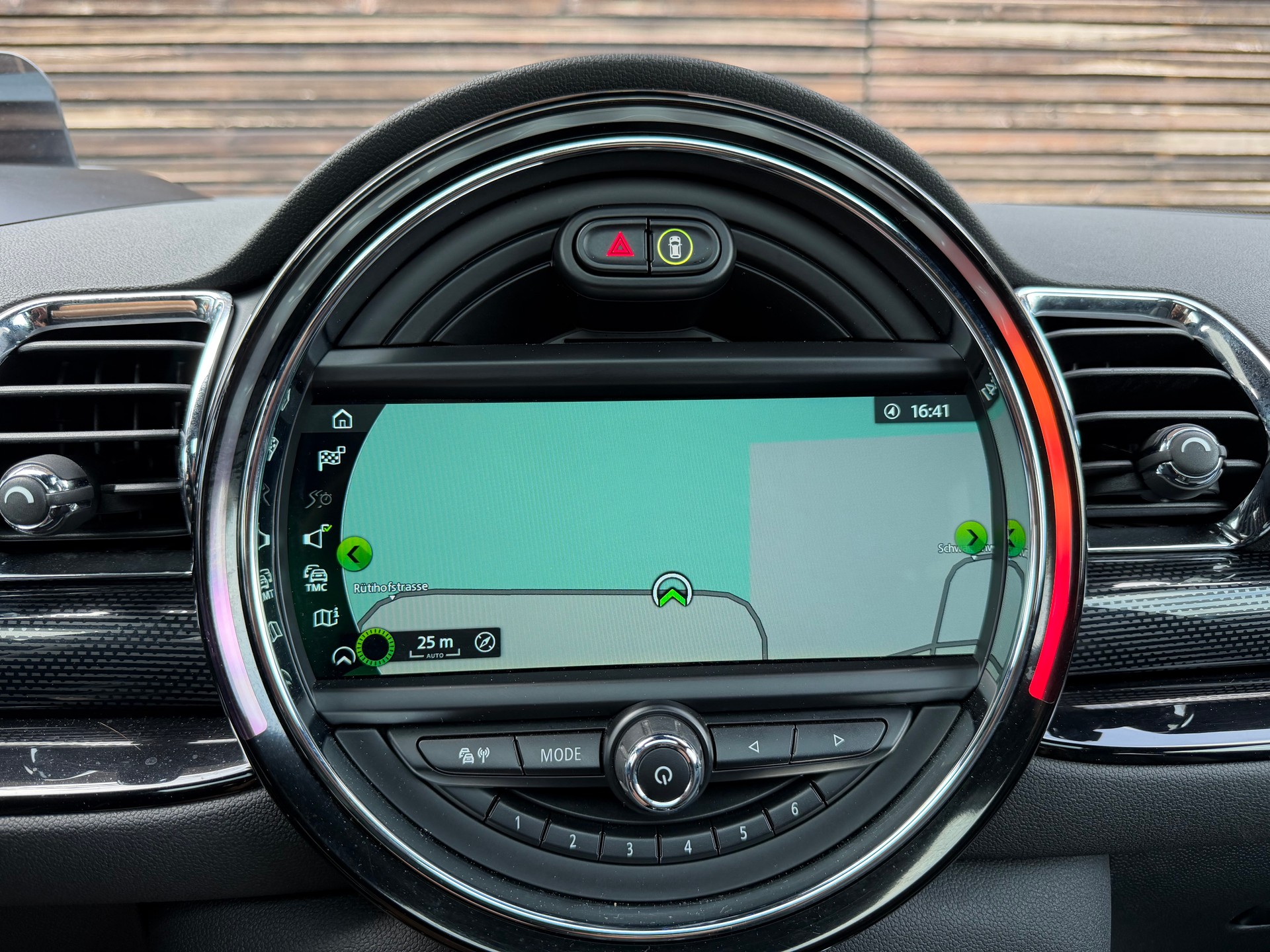 MINI Clubman Cooper-image-5