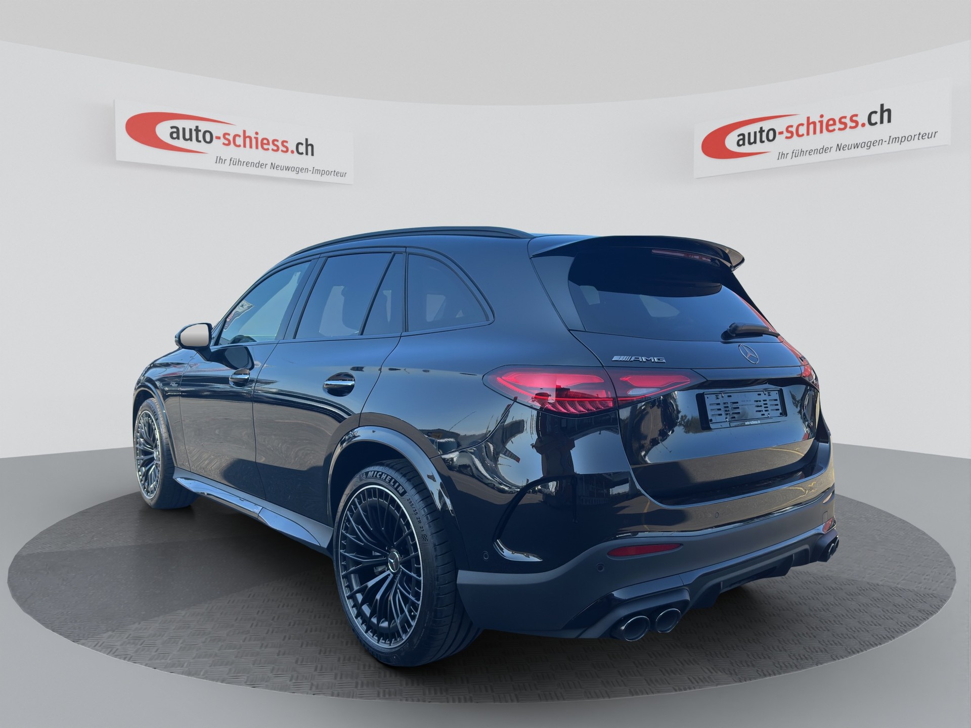 MERCEDES-BENZ GLC 43 AMG 4Matic 9G-Tronic Executive Night Edition-showroom-element-2