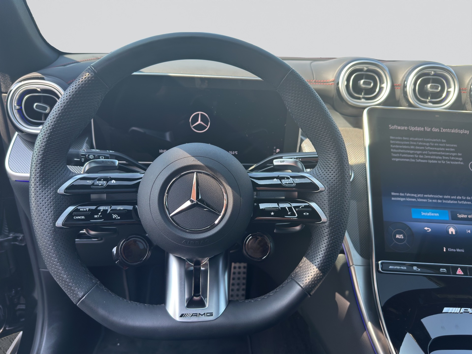 MERCEDES-BENZ GLC 43 AMG 4Matic 9G-Tronic Executive Night Edition-image-11
