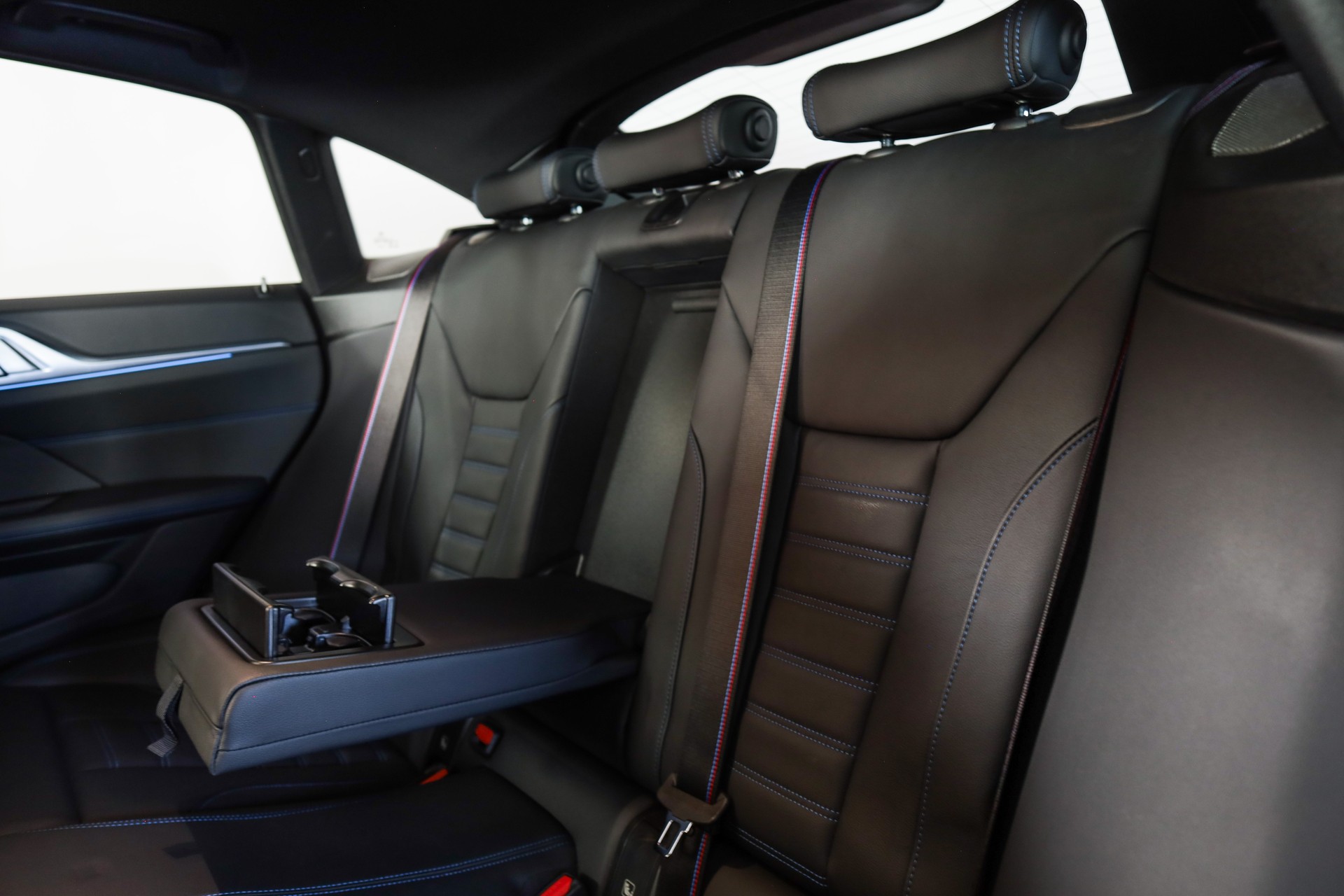 BMW i4 M50-image-15