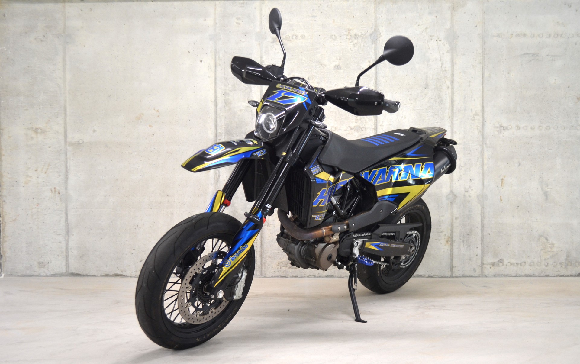 HUSQVARNA 701 Supermoto (35kW)-image-1