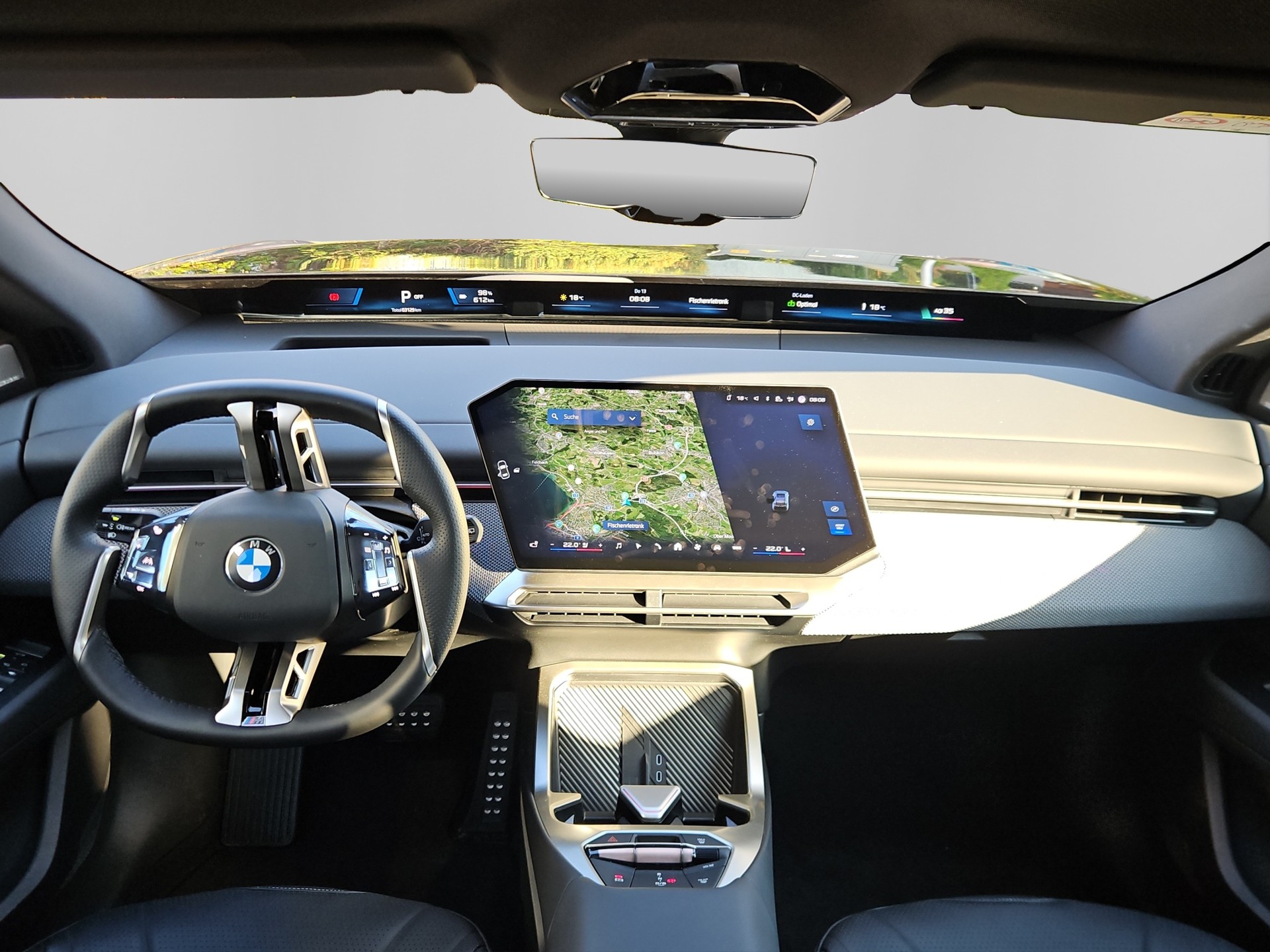 BMW iX3 50 xDrive-image-11