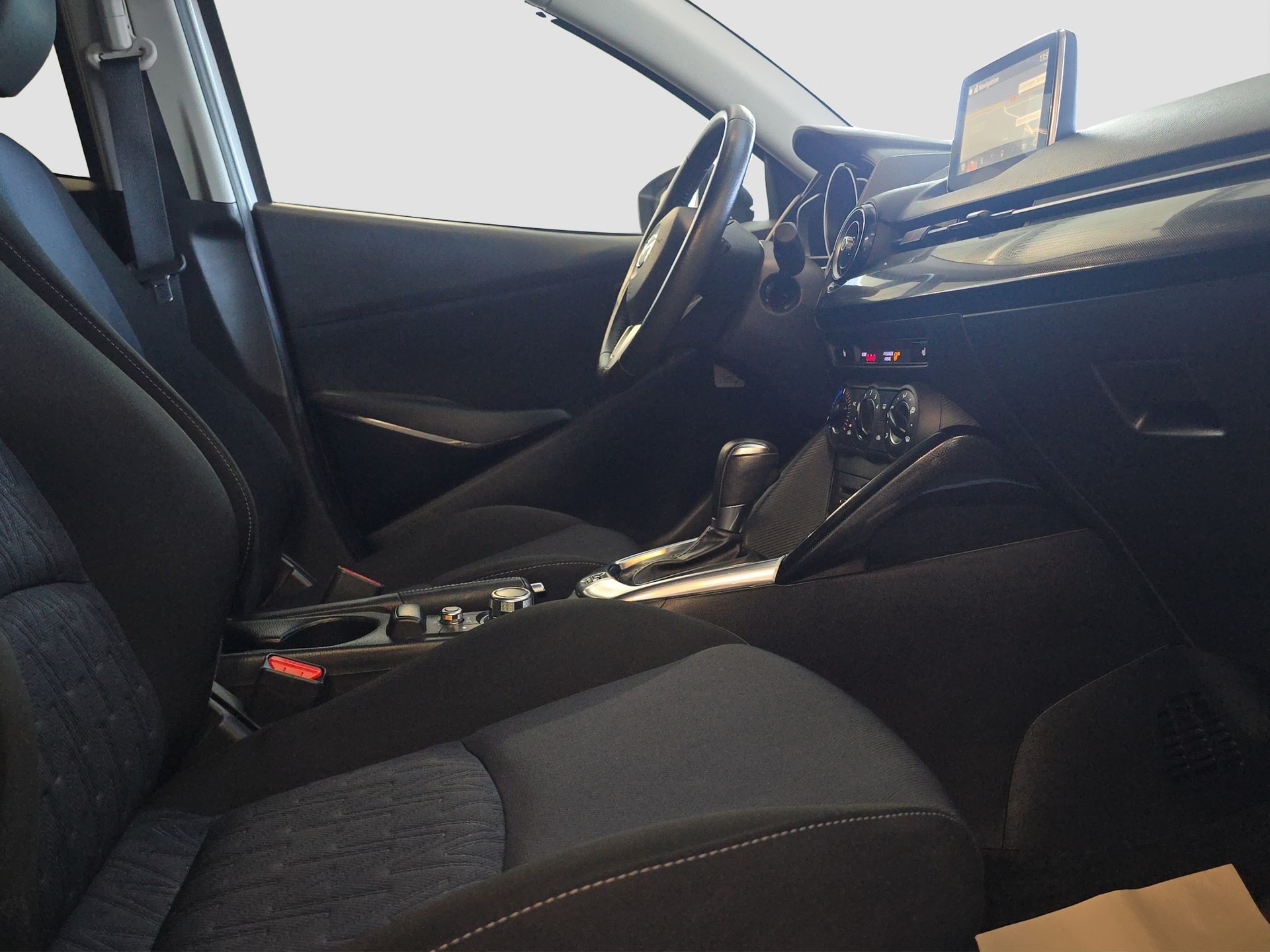 MAZDA 2 1.5i 16V Skyactiv-G Ambition Plus Drive-image-14