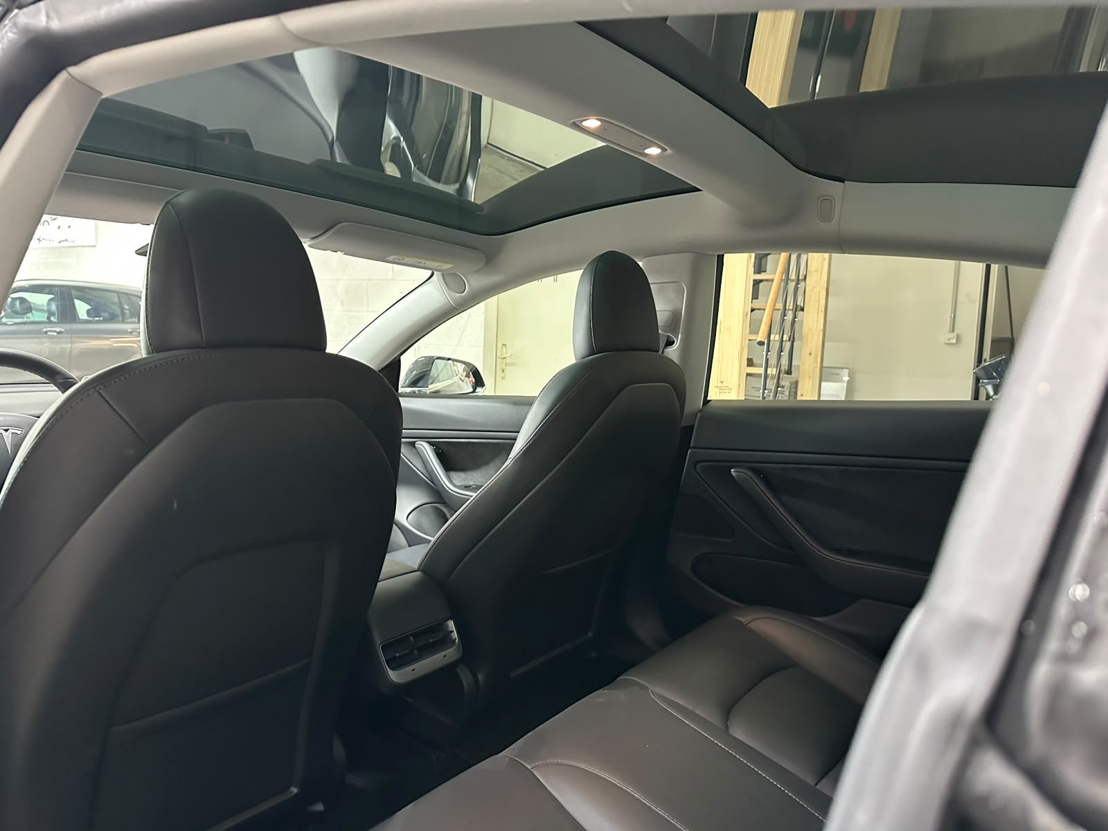 TESLA Model 3 Long Range Dual Motor AWD-image-9