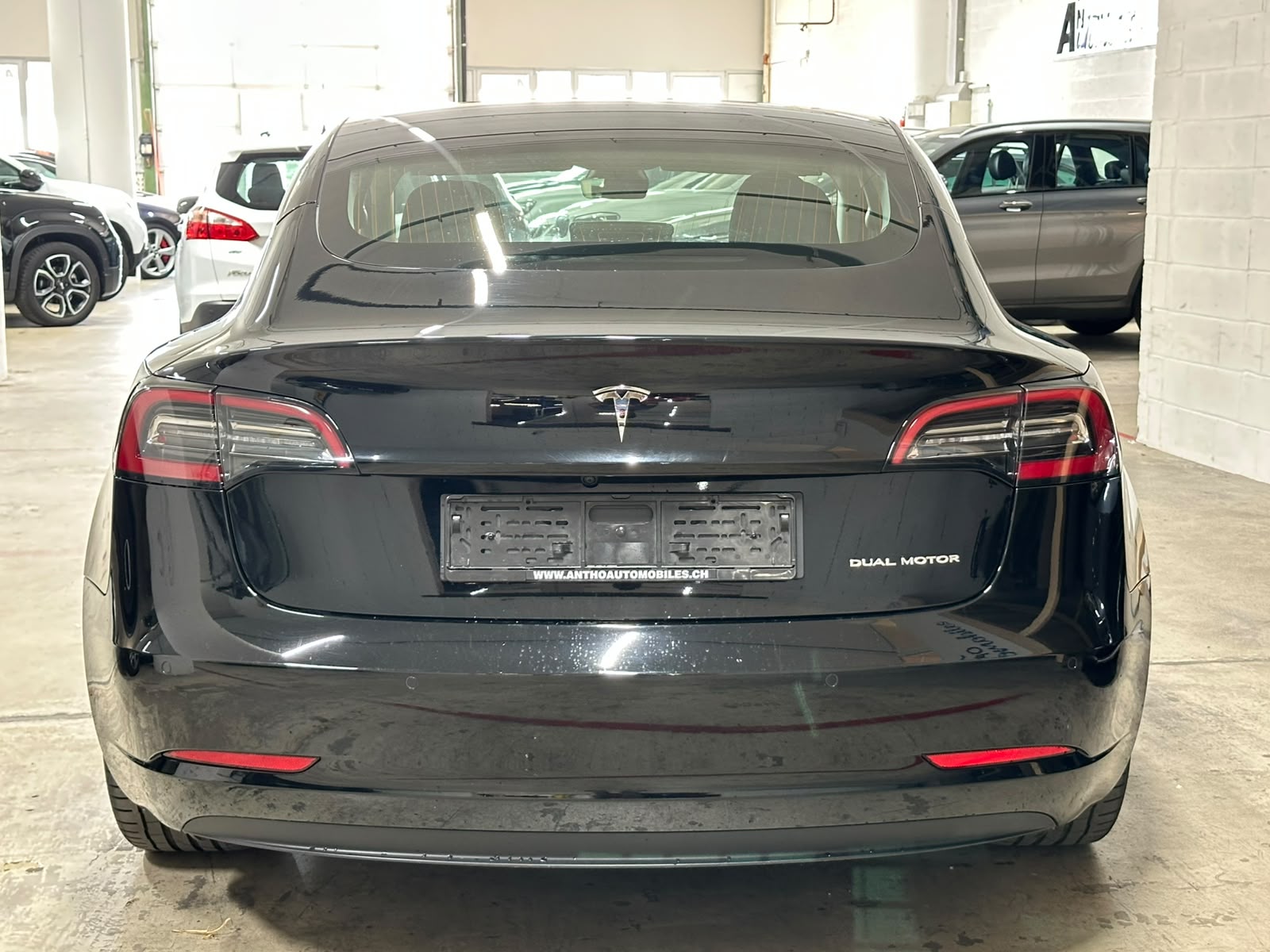TESLA Model 3 Long Range Dual Motor AWD-image-4