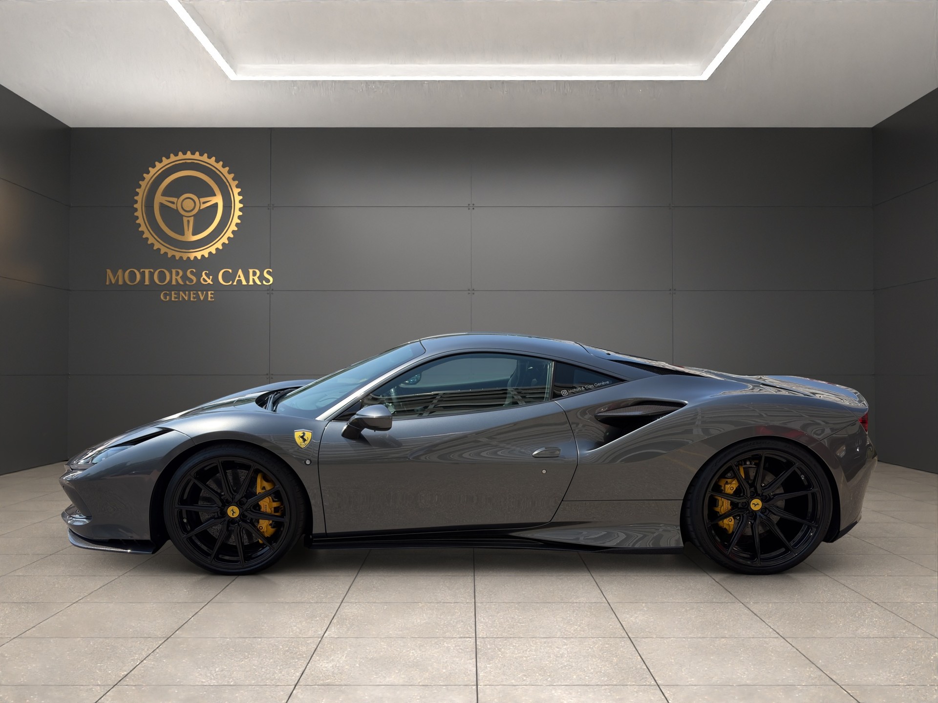 FERRARI F8 Tributo-image-5