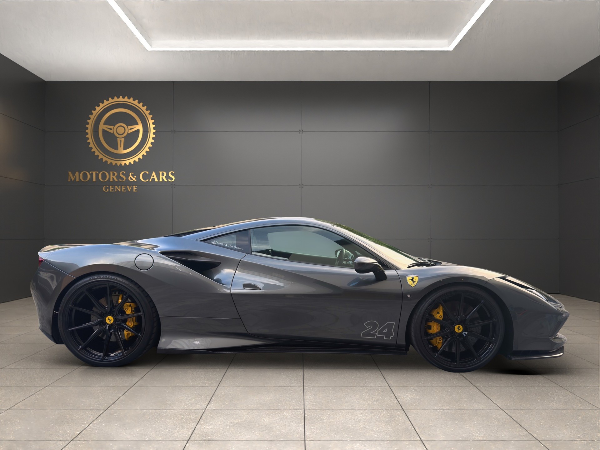 FERRARI F8 Tributo-showroom-element-3