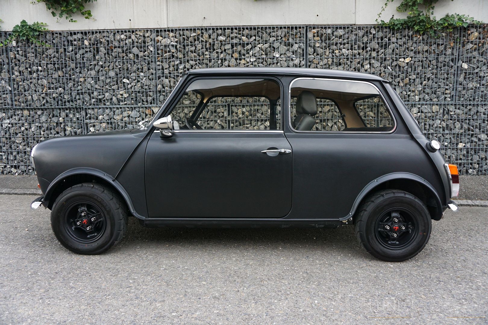 MINI 1180 Special-showroom-element-1