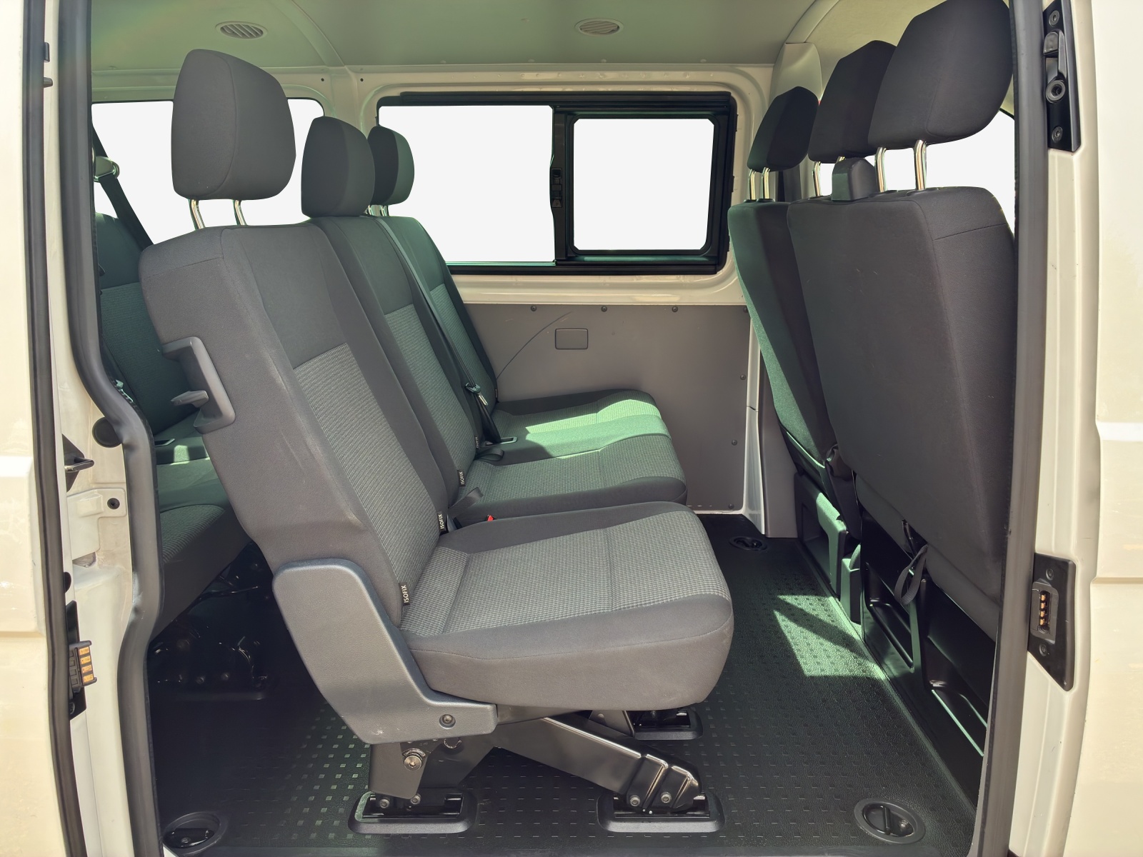 VW T6.1 2.0 TDI-image-11