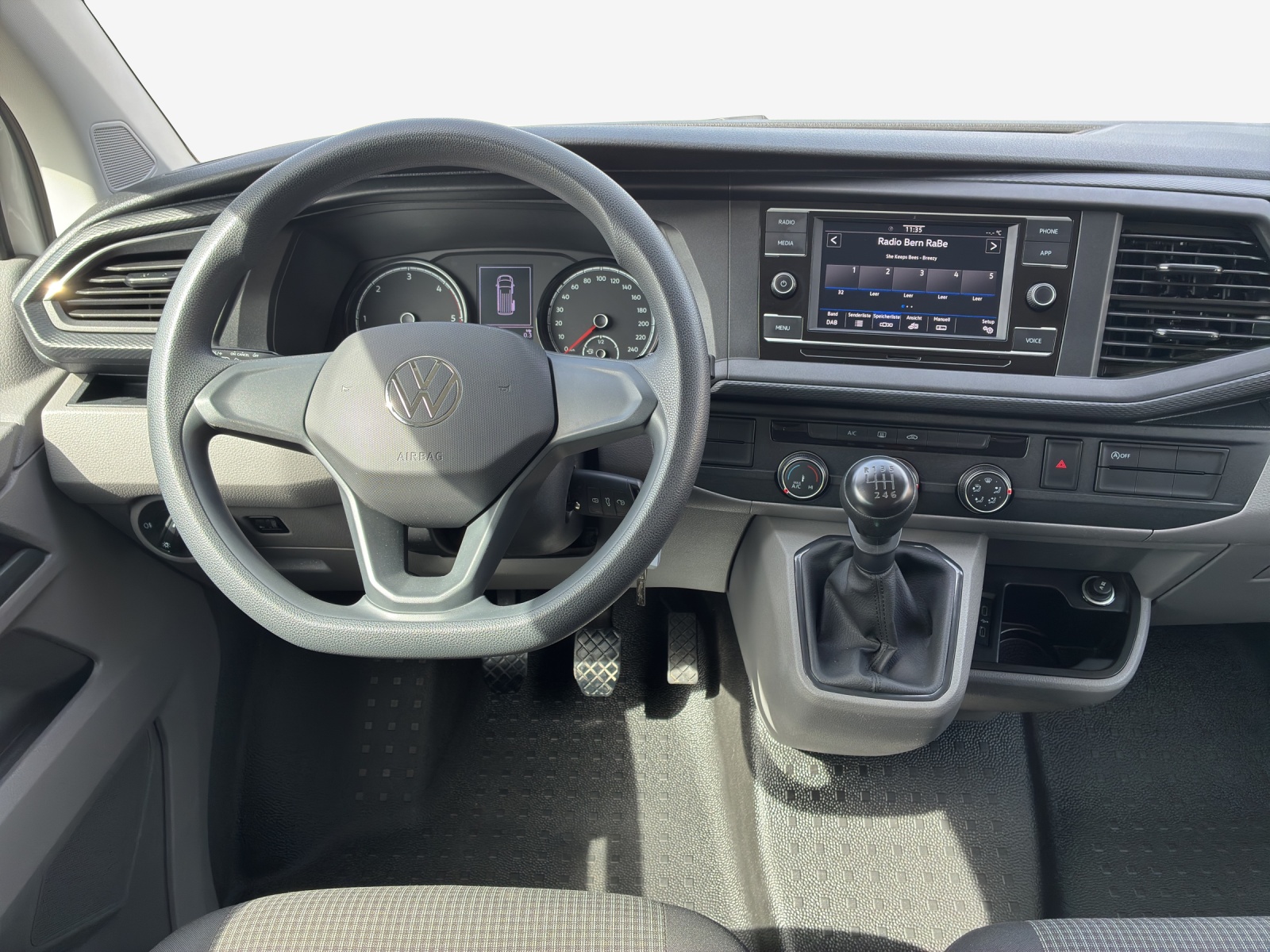 VW T6.1 2.0 TDI-image-8