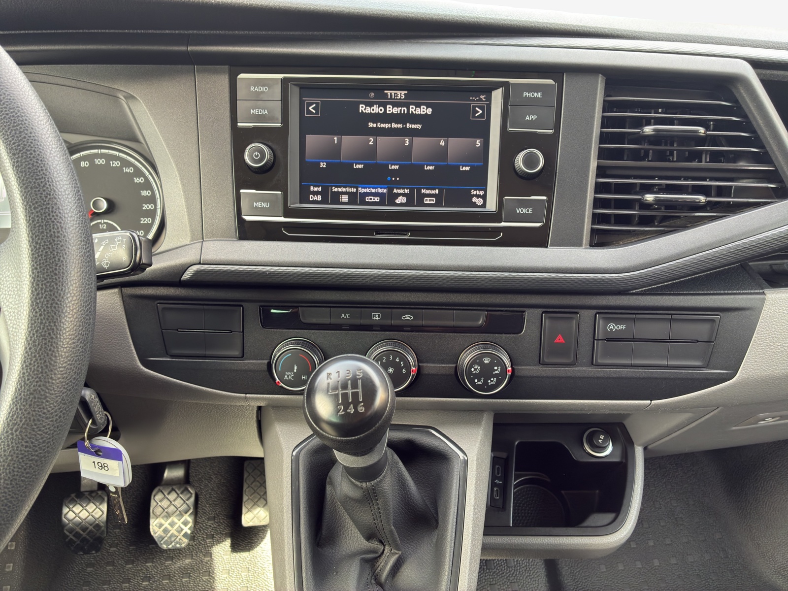 VW T6.1 2.0 TDI-image-10