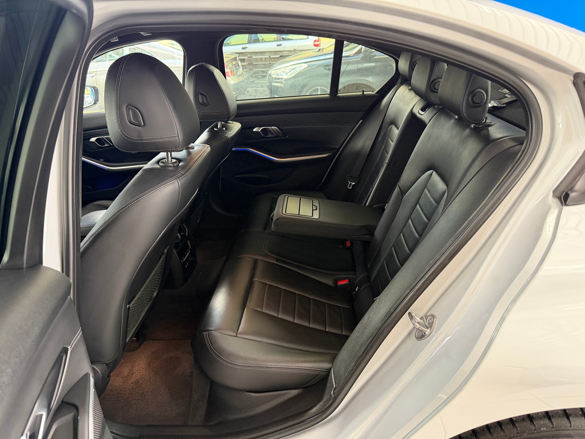 BMW 330d xDrive Steptronic M Sport-image-19