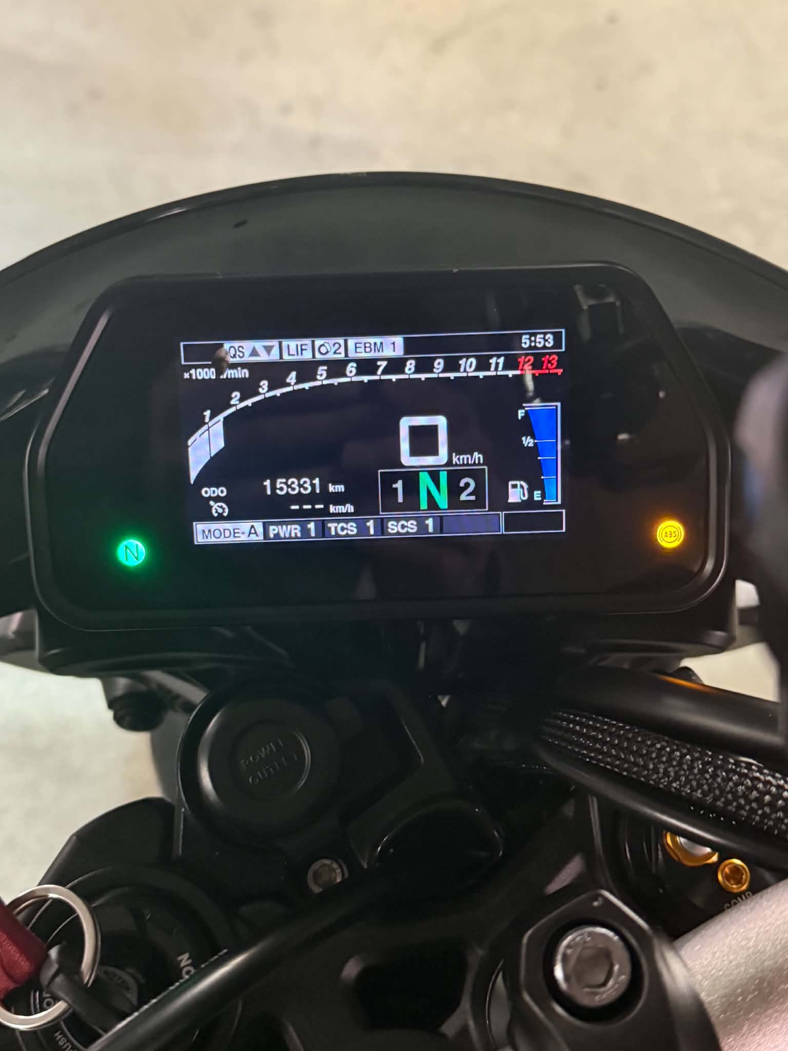 YAMAHA MT-10 ABS-image-2
